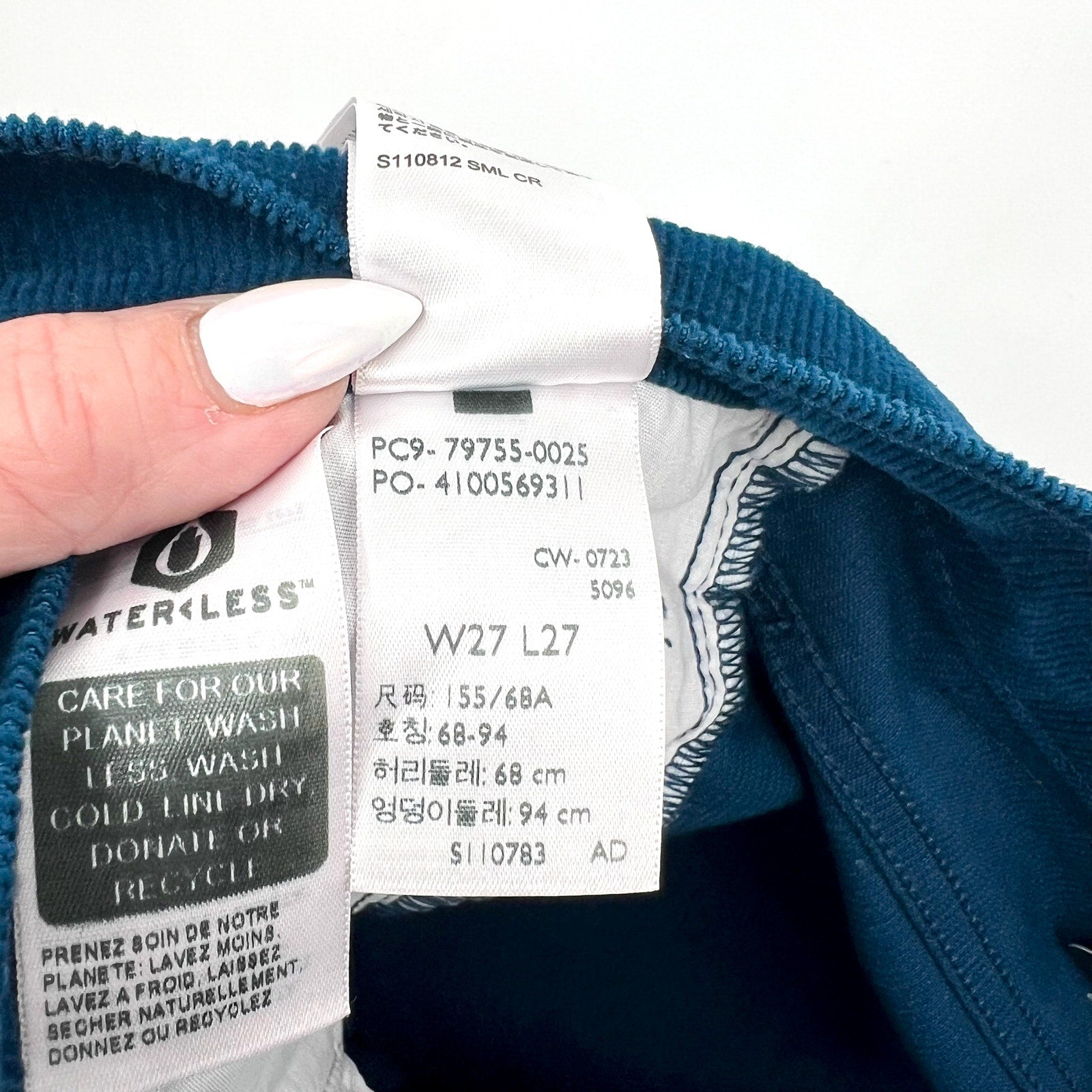 LEVI'S Women's Ribcage Ankle Corduroy Pants 27x27 US 4 Blue Straight  NWT