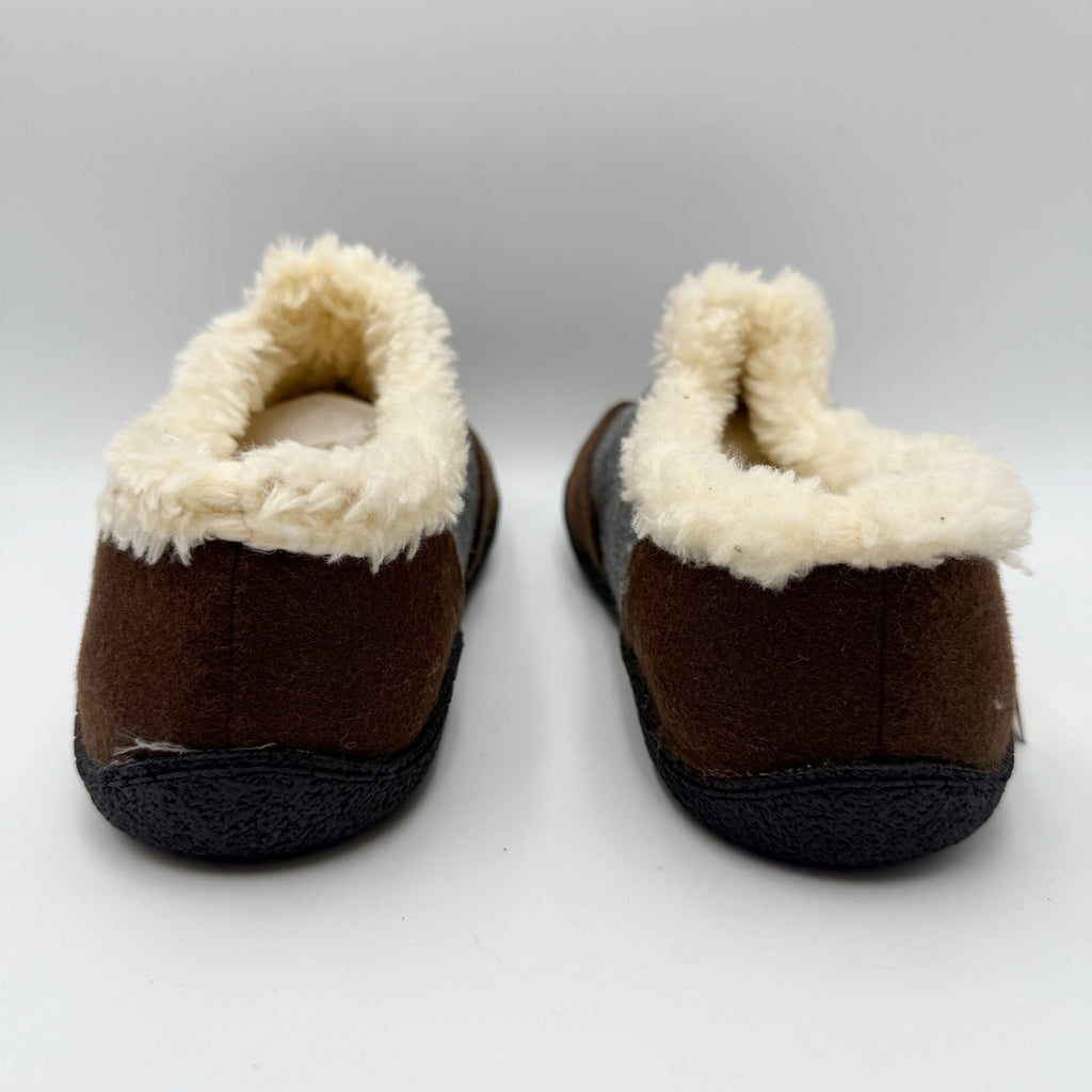 Kamik Mens Cabin Slippers Size 11 EU 44 Dark Brown Felt Microsuede NWOB