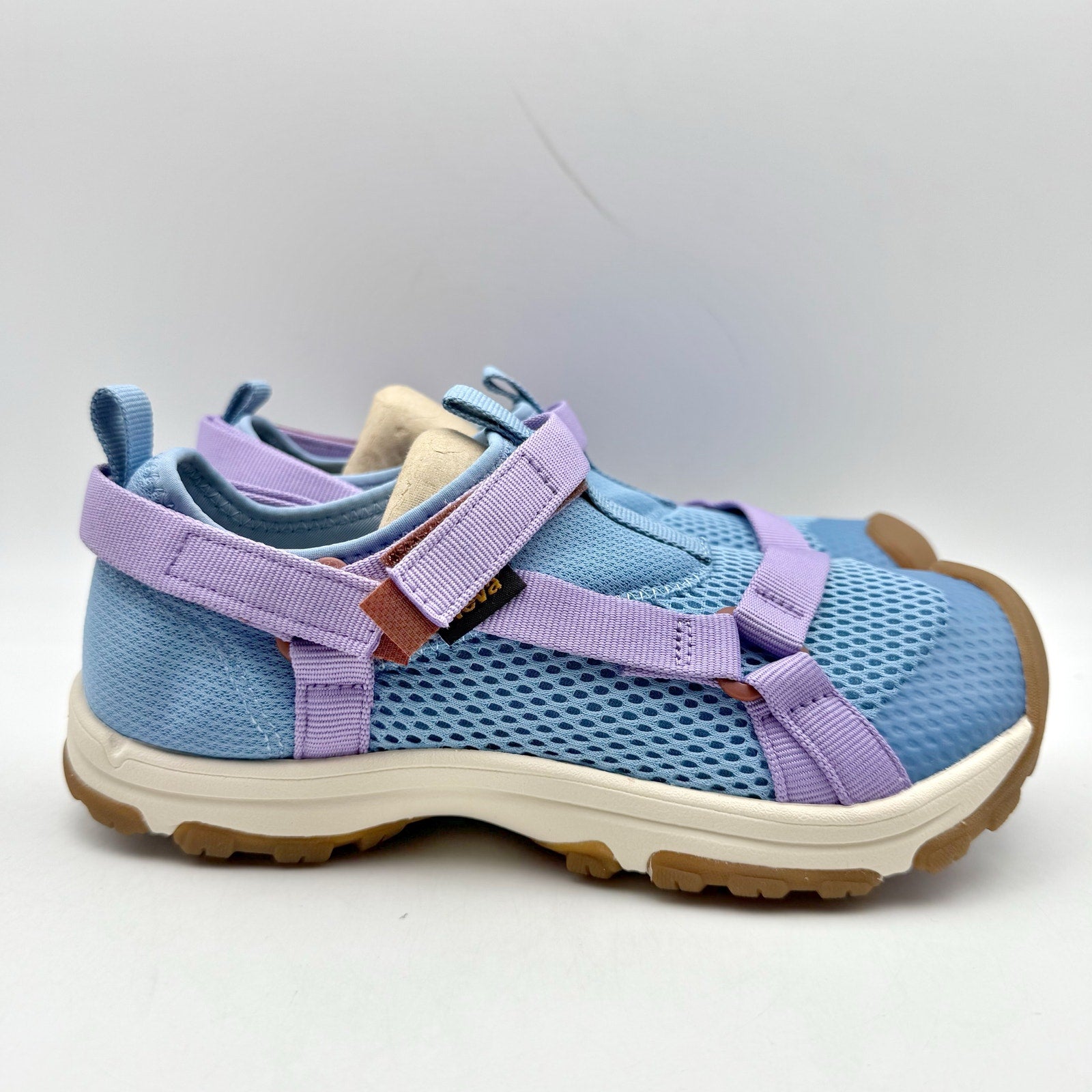 TEVA Kids Outflow Universal Closed Toe Sandals US 4 Purple Blue Water Shoes NIB