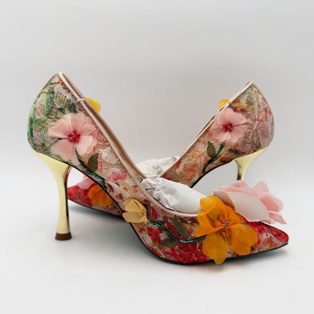 Betsey Johnson Womens Kaley Flower Pumps Size 6 Pink Nude Floral NWOB