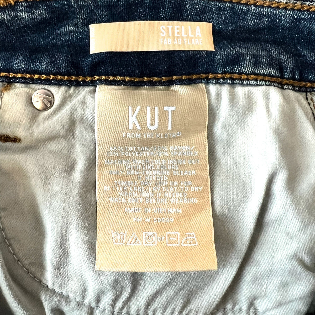 KUT FROM THE KLOTH Stella Fab Ab Flare Jeans Size 12 Blue Debonairly NWT