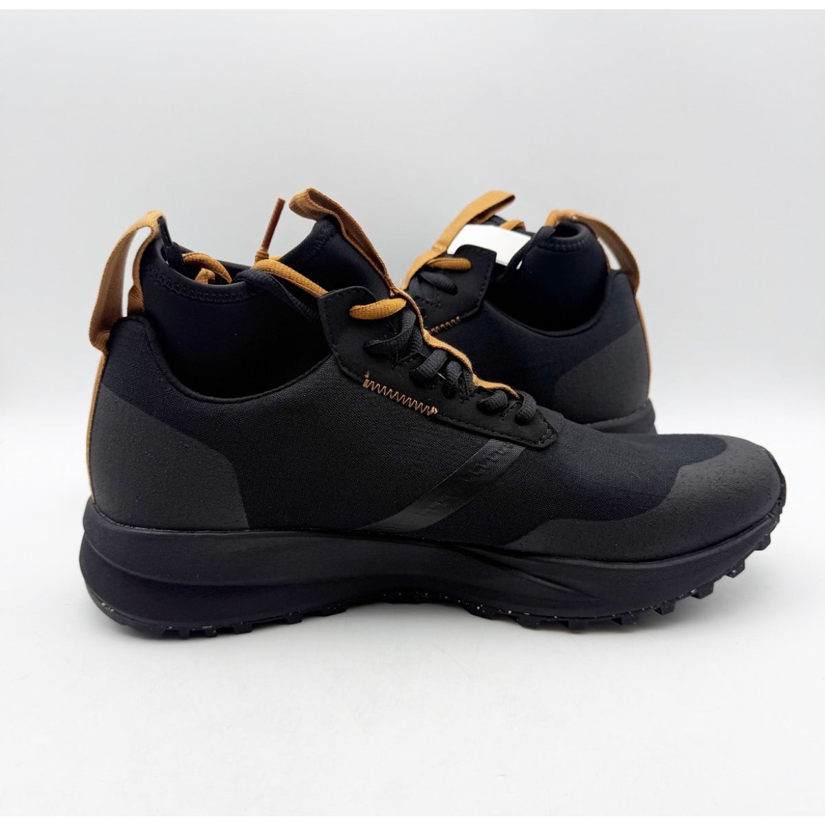 YORK Athletics Mens Via All-Terrain Mid Sneakers Size 8.5 Black Athletic NIB