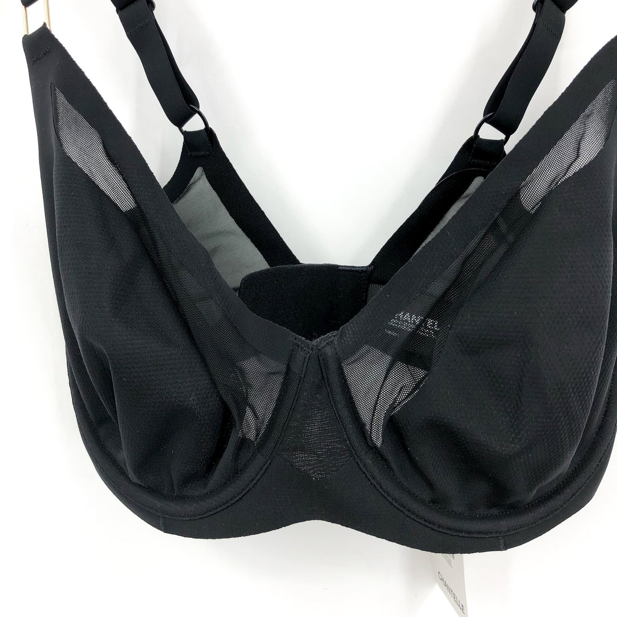 CHANTELLE Women's Pure Light Underwire Unlined Bra Size 32DDD Black Seamless NWT