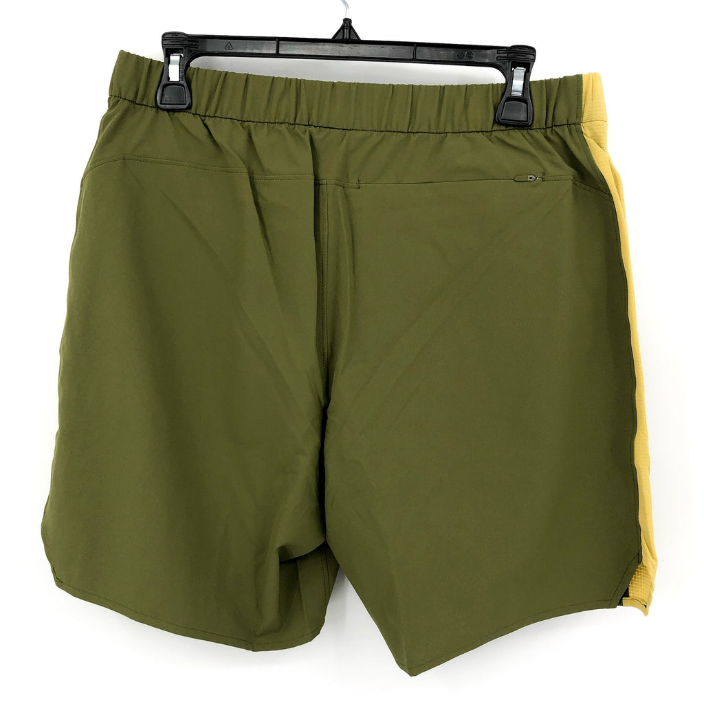 OUTDOOR VOICES Mens High Stride 7" Shorts Medium Green Athletic Pockets NWT