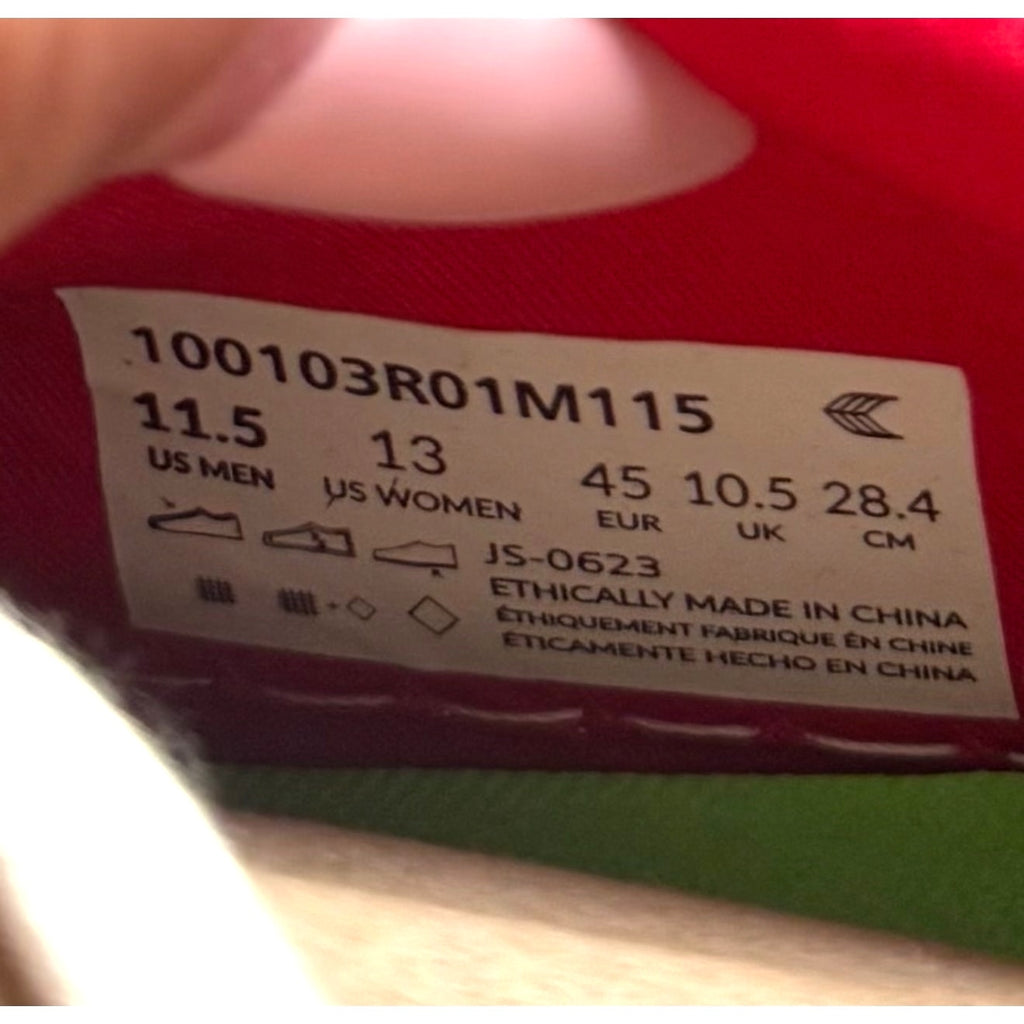Cariuma OCA Low Top Sneakers Womens 13 Mens 11.5 Red Canvas Organic Cotton NIB