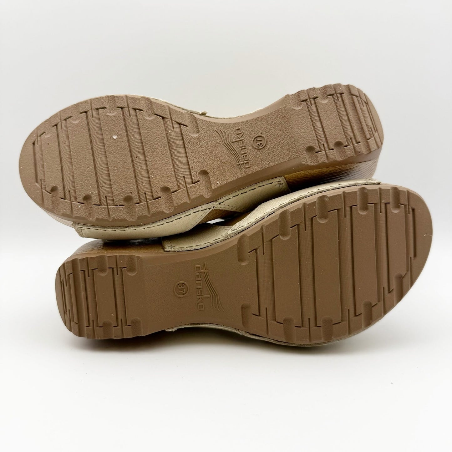 Dansko Womens Tricia Wedge Sandal EU 37 US 6.5-7 Beige Linen Leather Shoe NIB