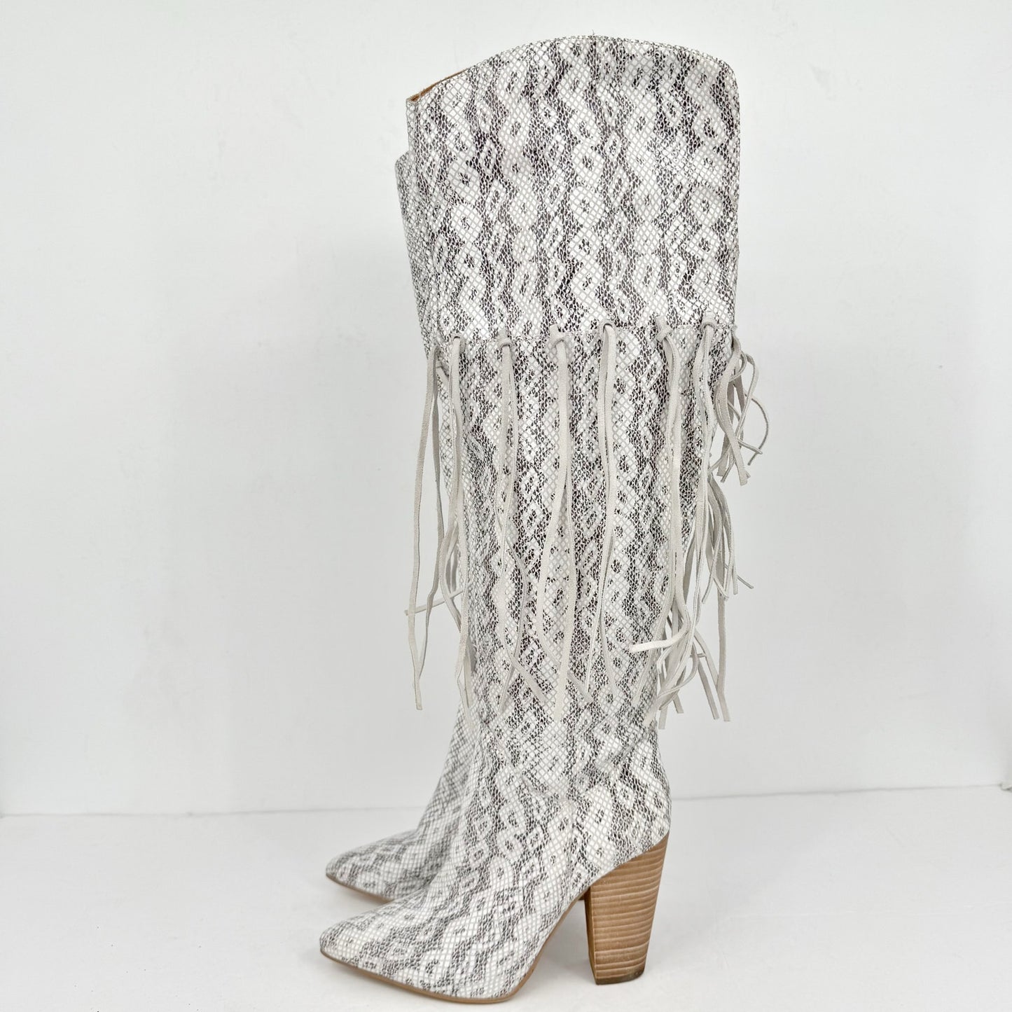 DINGO Womens Kitty Kat Fringe Snake Snip Toe Cowboy Boots US 8.5M White