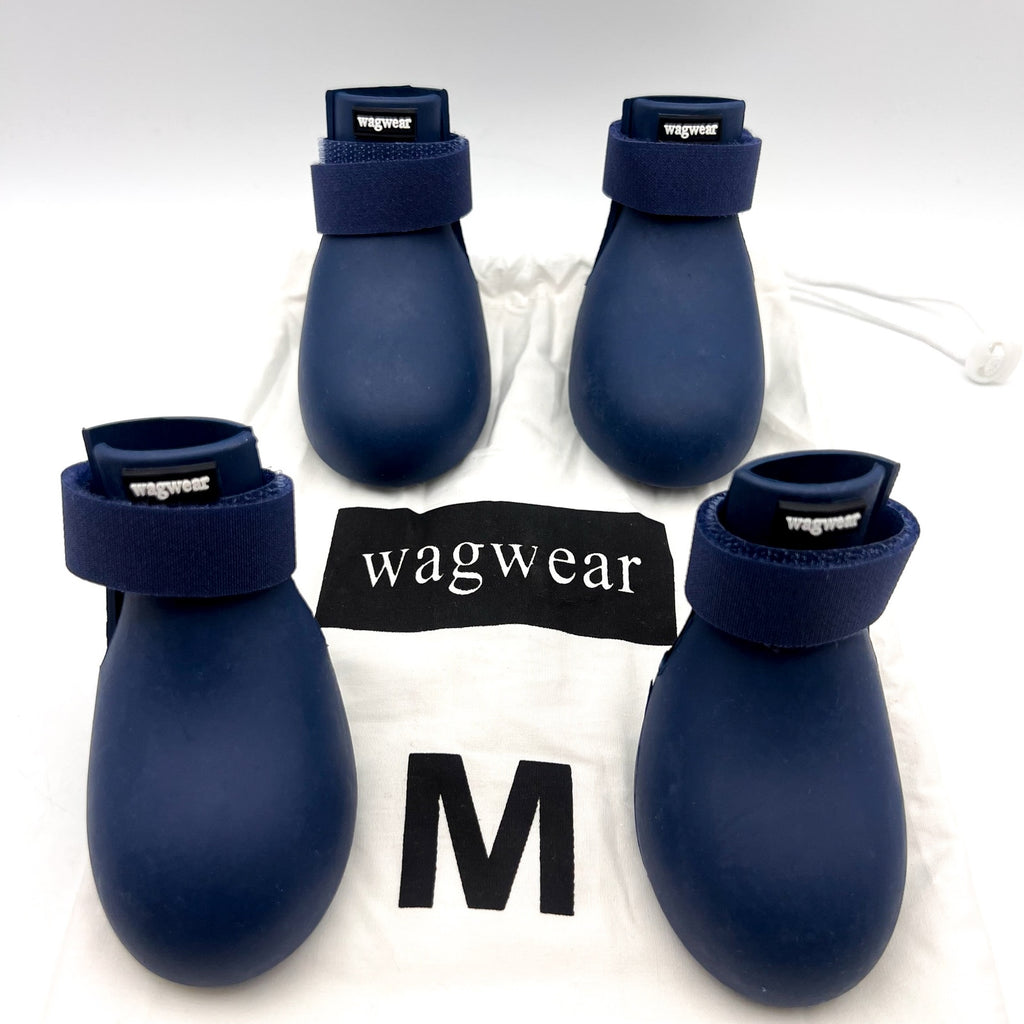 WAGWELLIES Rubber Dog Boots Navy 4 PCS Set Slip On 30-50 lbs NIB