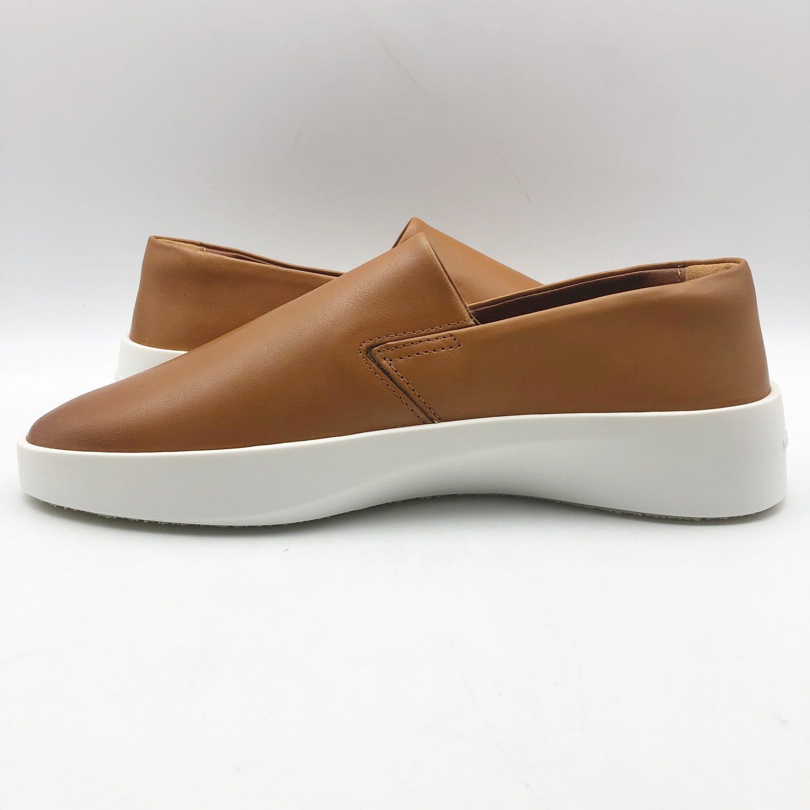 Wolf & Shepherd Cruise Slip On Casual Shoes Men's 5.5 Women's 7 Tan Leather NIB