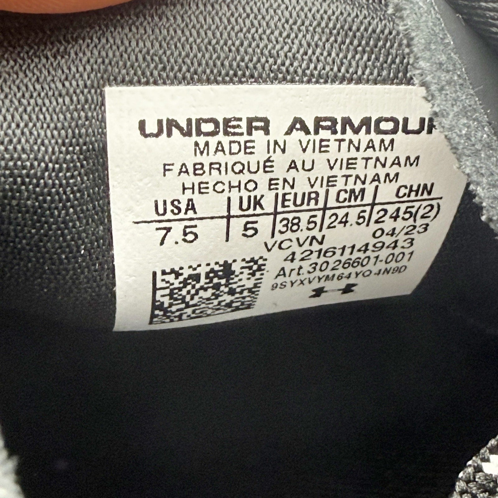 Under Armour Womens Glyde 2.0 Metal Softball Cleats US 7.5 Black Silver NWOB