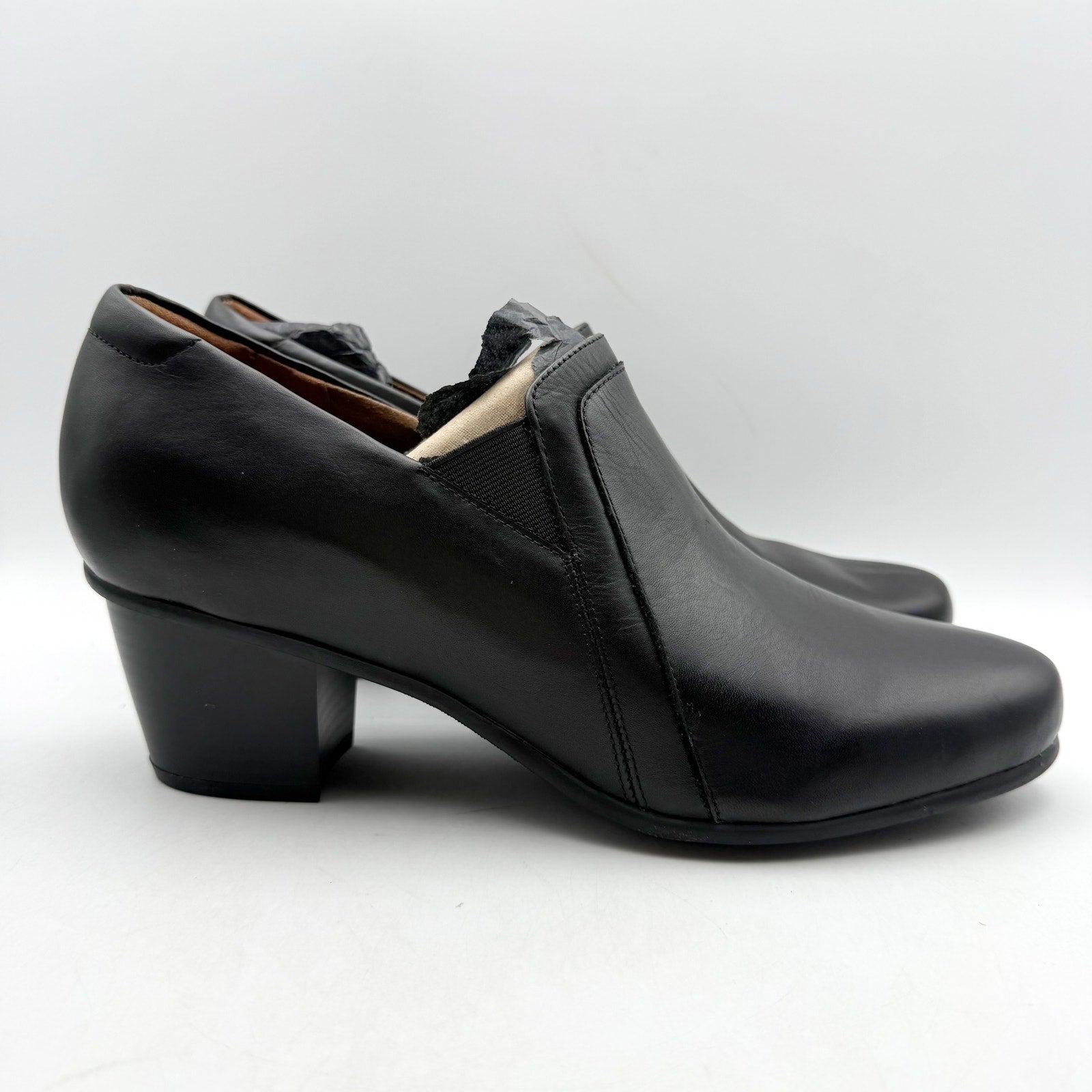 Cobb Hill Womens Winny Pumps US 11 Wide Black Leather Slip On NWOB