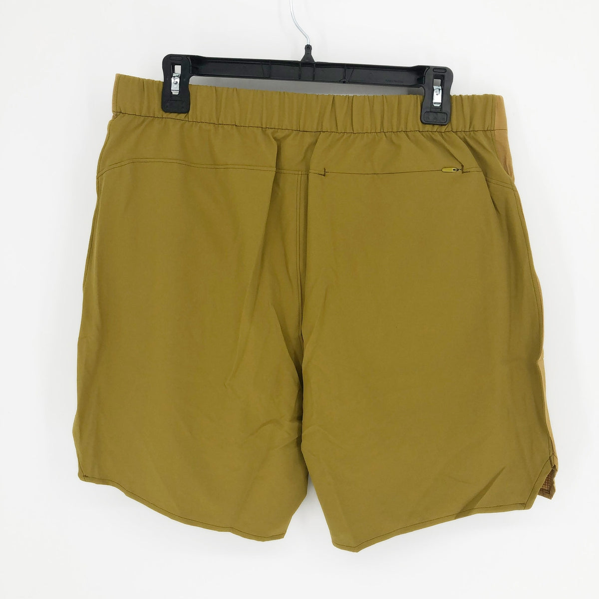 OUTDOOR VOICES Mens High Stride Train 7" Shorts Large Green Patchouli NWT