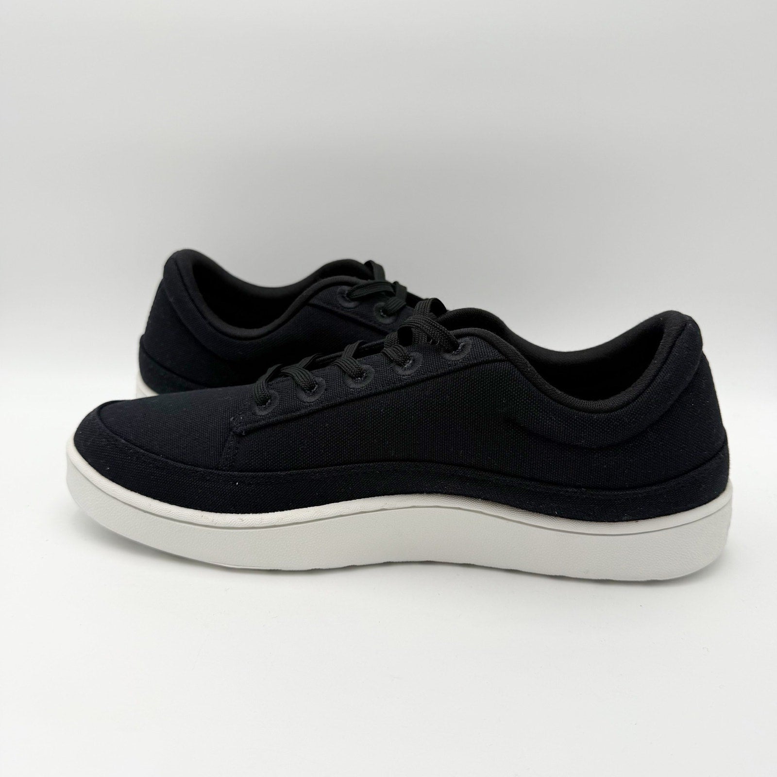 ALLBIRDS Mens Canvas Pacer Casual Sneakers Size 11 EU 43.5 Black White NIB