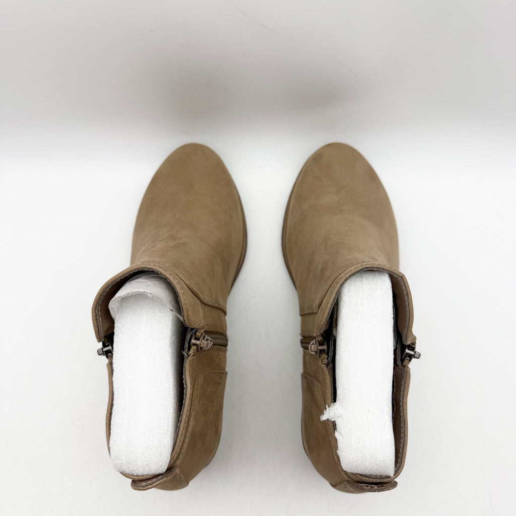 MIA Womens Kendis Ankle Bootie Size 6 Wide Taupe Tan Vegan Leather NWOB