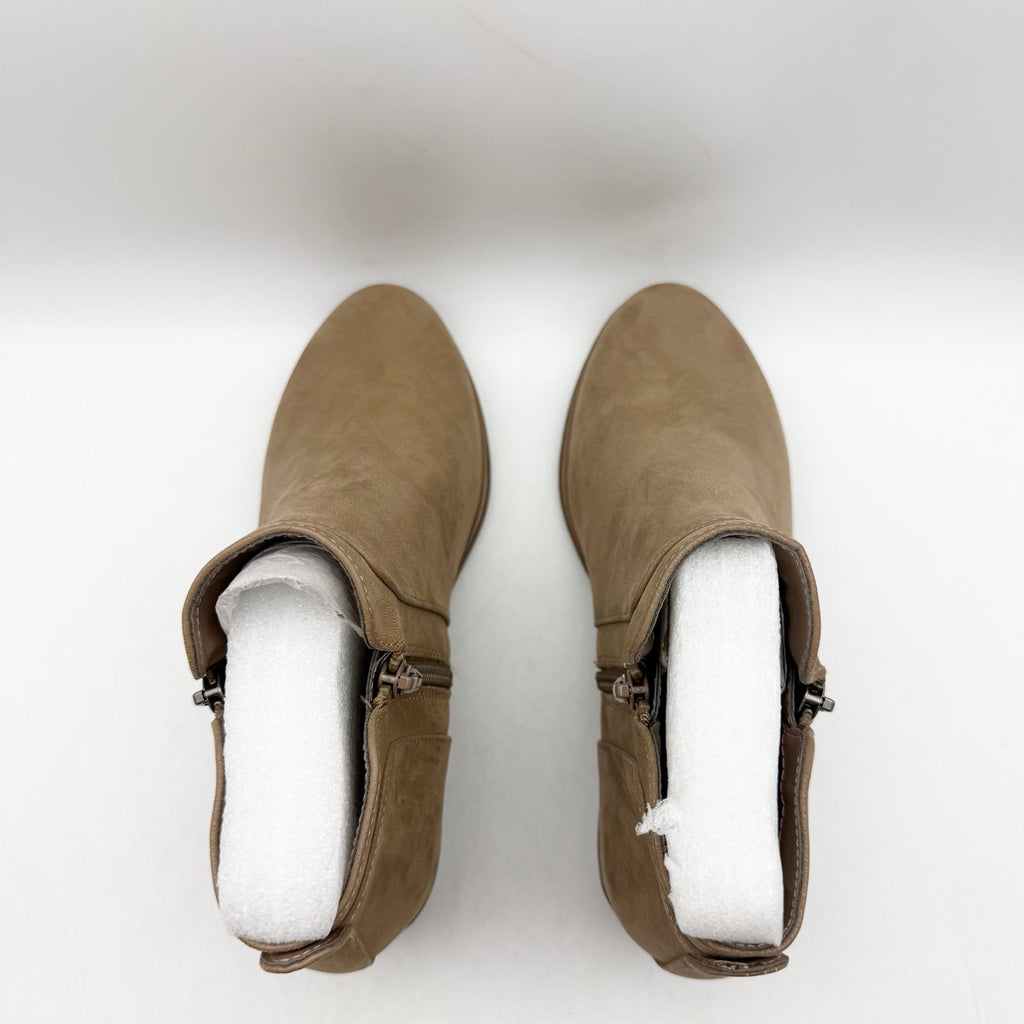 MIA Womens Kendis Ankle Bootie Size 6 Wide Taupe Tan Vegan Leather NWOB