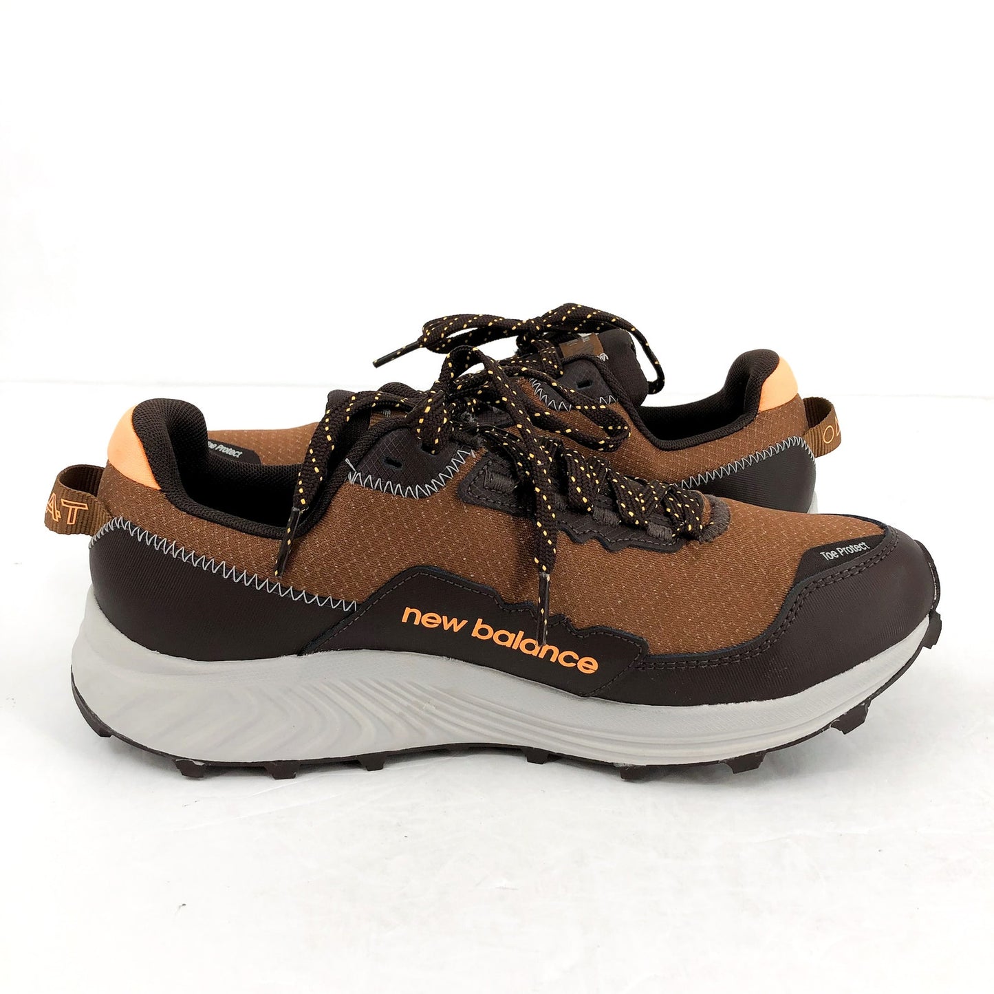 New Balance Mens FuelCell 2190 V1 Trail Running Sneakers US 8.5 Brown WP NIB