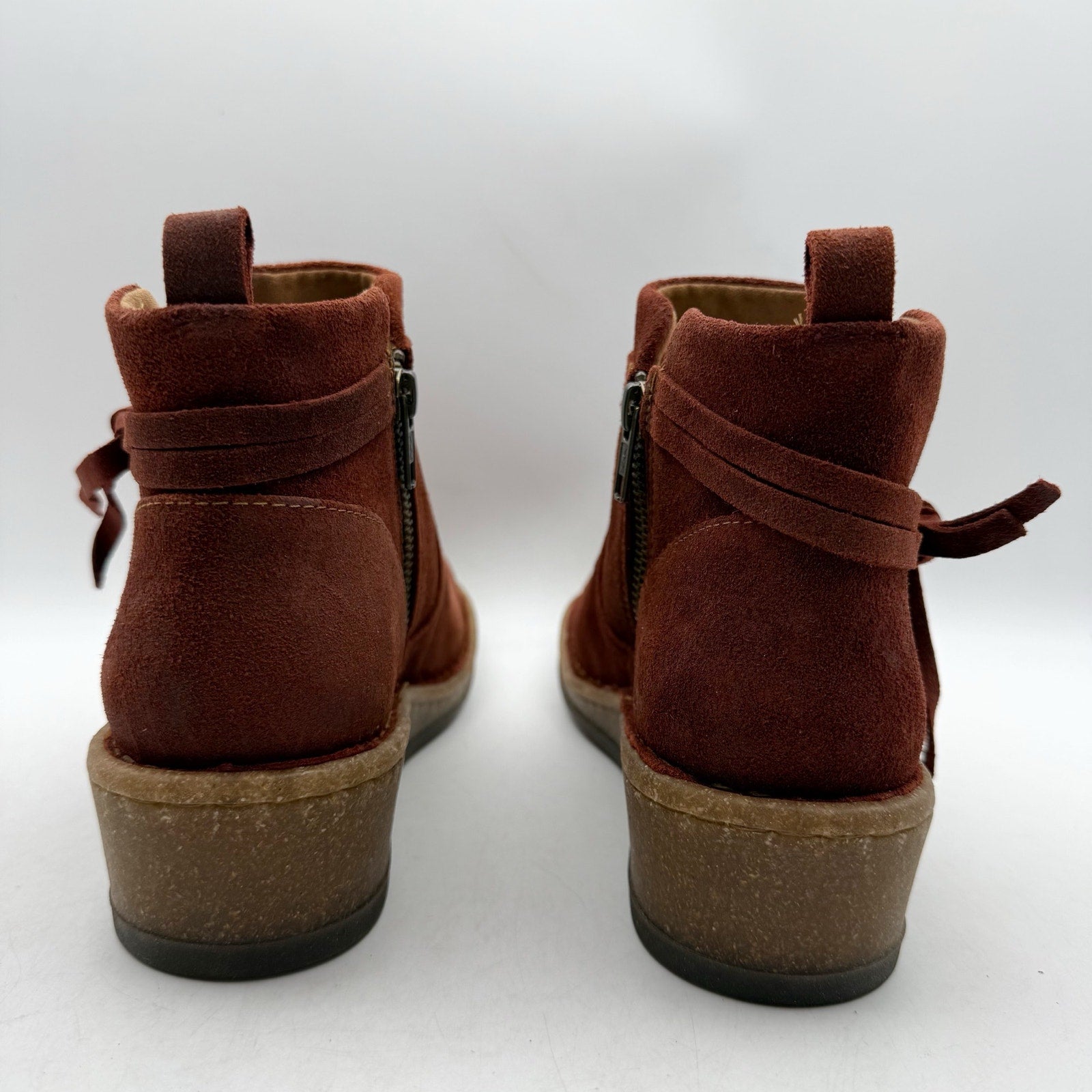 Born Womens Vaughn Ankle Booties US 8 M EU 38.5 Red Distressed Suede NWOB