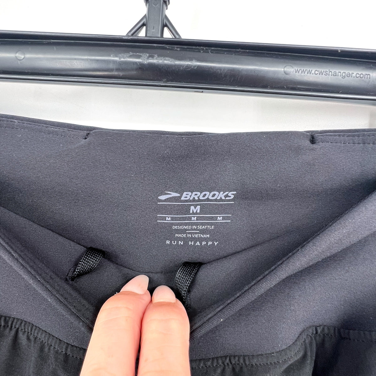 BROOKS Women's Chaser 7" Running Shorts 2.0 Medium Black Athletic NWT