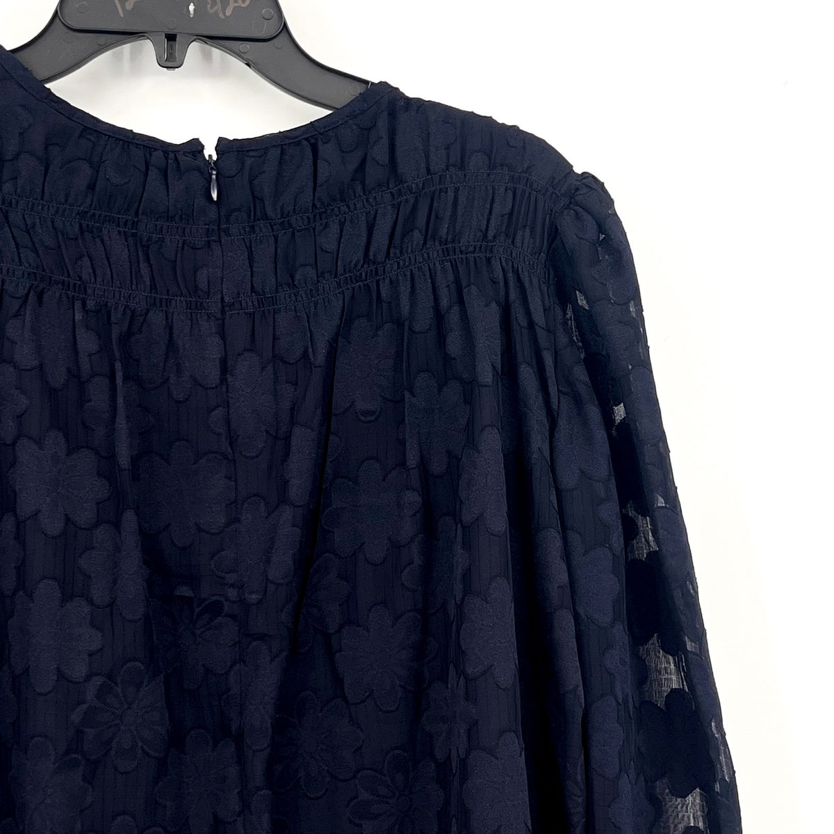 TOMMY HILFIGER Women's Popover Floral Blouse Medium Navy Blue Long Sleeve NWT