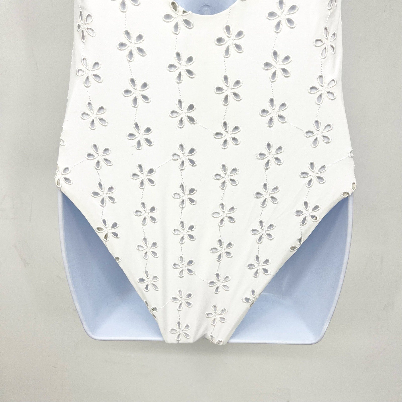 BEACH RIOT Reese Eyelet One Piece Swimsuit Small White Magnolia V-Neck NWT