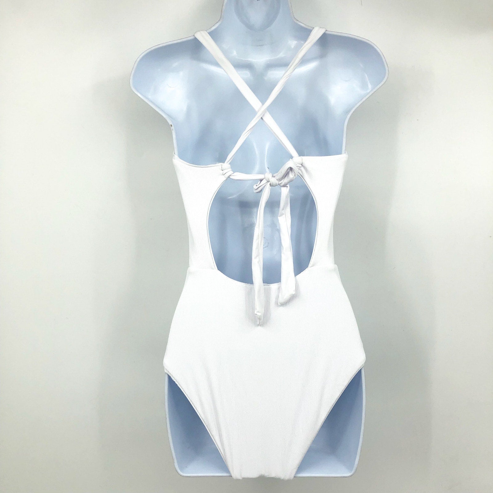 BECCA Women's Modern Edge One Piece Swimsuit Small White Ribbed Buckle NWT