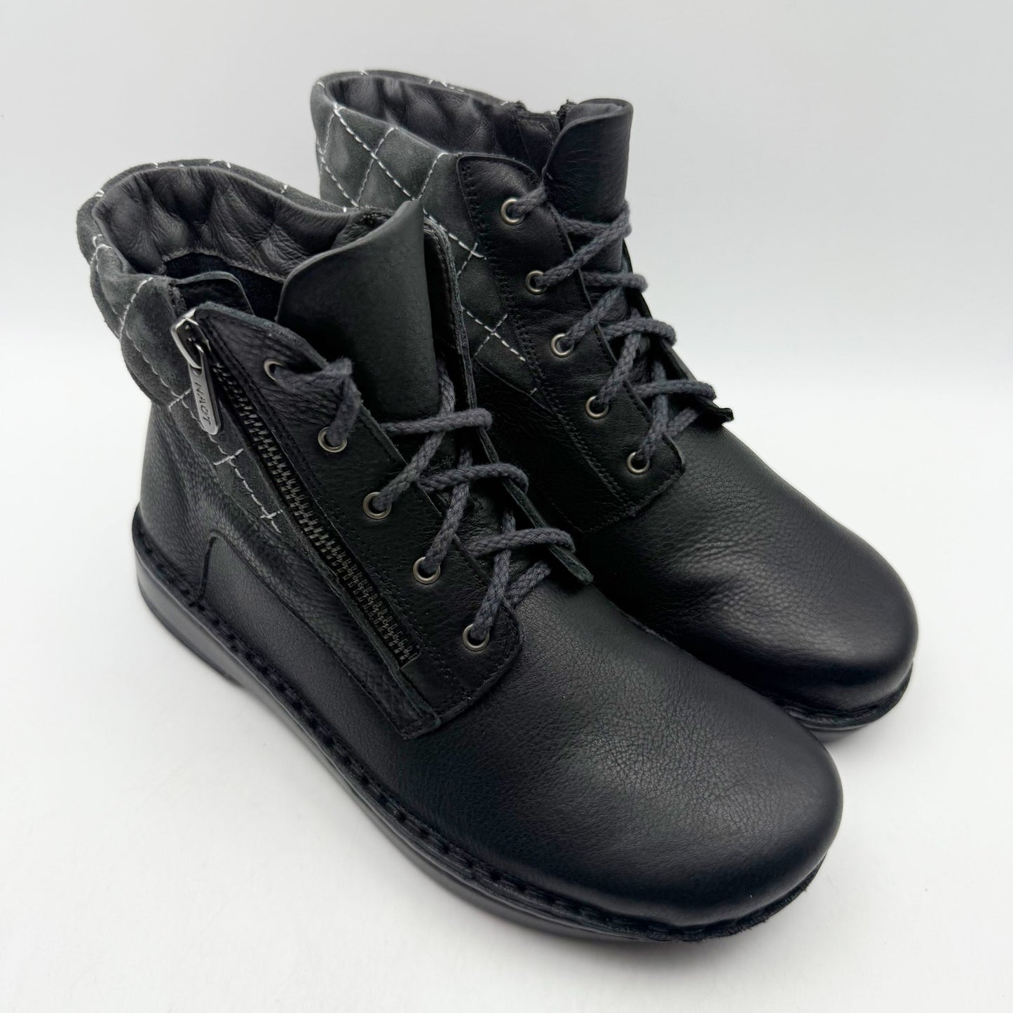 Naot Womens Castera Boots EU 37 US 6-6.5 Black Suede NWOB