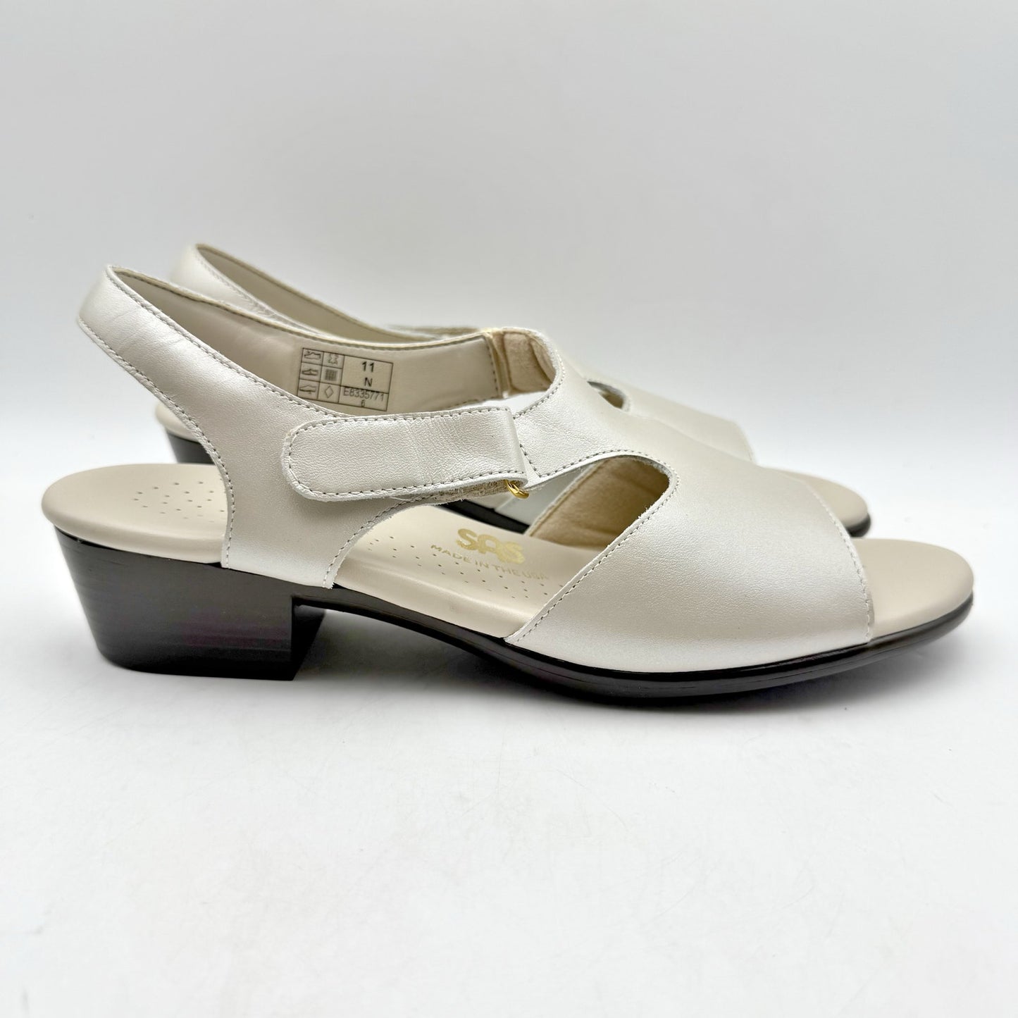 SAS Womens Suntimer Heeled Sandal US 11 Narrow Cream Leather NIB