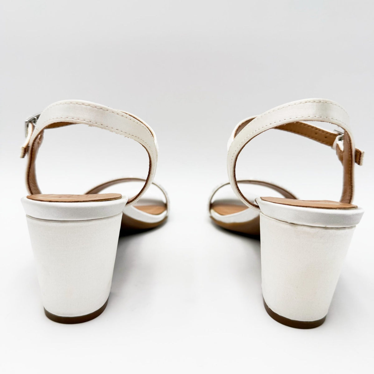 Naturalizer Womens Bristol Heeled Sandals Size 7 Pearl White Satin NWOB