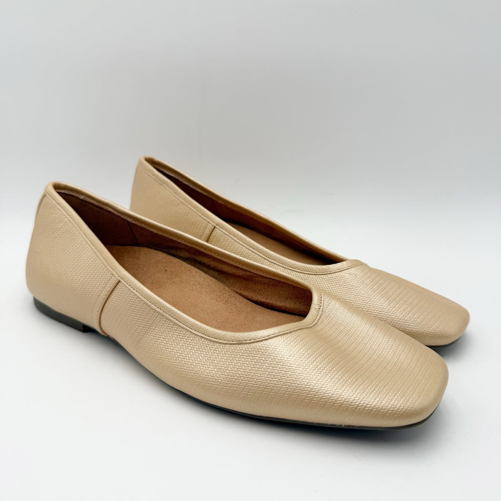 Vionic Womens Orinda Ballet Flats Size 10 EU 41 Gold Leather Slip On NWOB