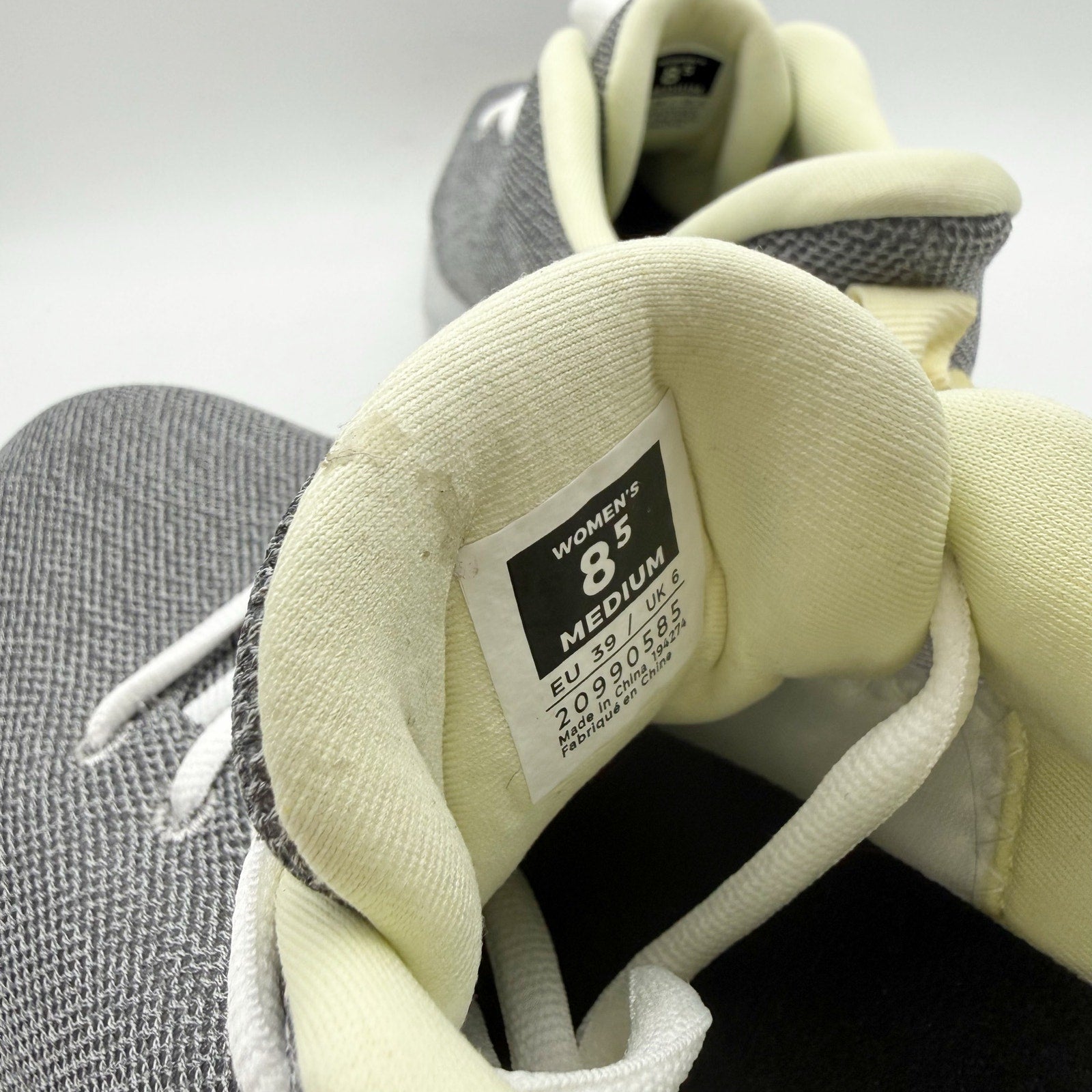 KURU Womens Flex Via Sneakers 8.5 M Dove Gray Pale Lime Athletic Shoes NWOB