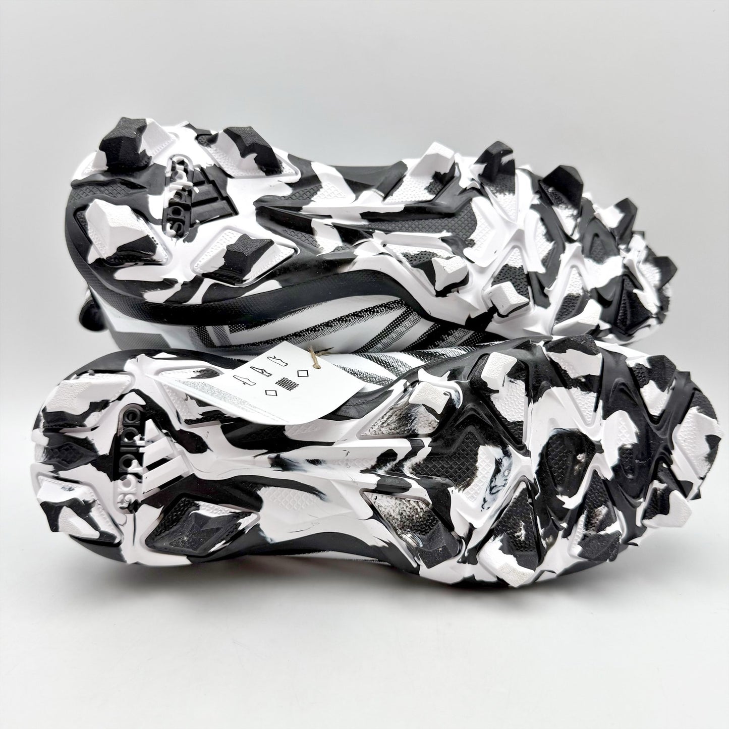 Adidas Youth Freak Spark MD 23 Football Cleats US 4.5 Black White Athletic NWOB