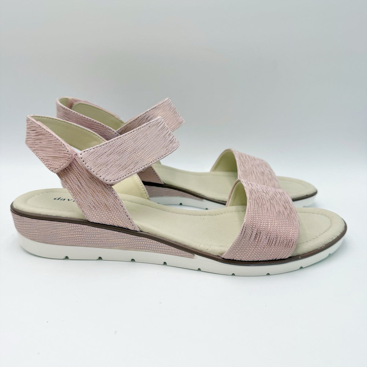 David Tate Womens Scala Sandals Size 12 M Pink Leather NWOB