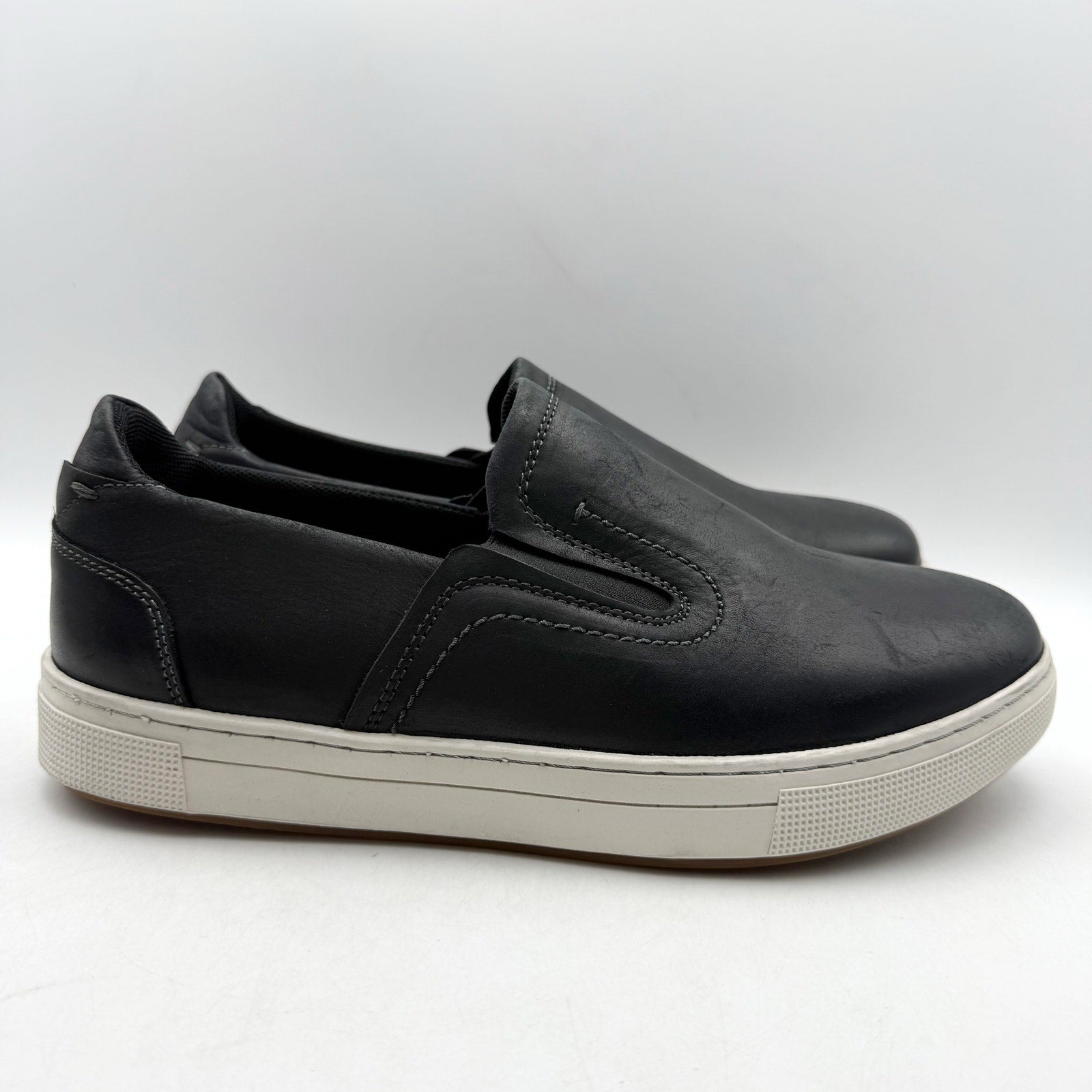 Propet Mens Kedrick Sneakers US 9.5 EEE Black White Leather Slip On NWOB