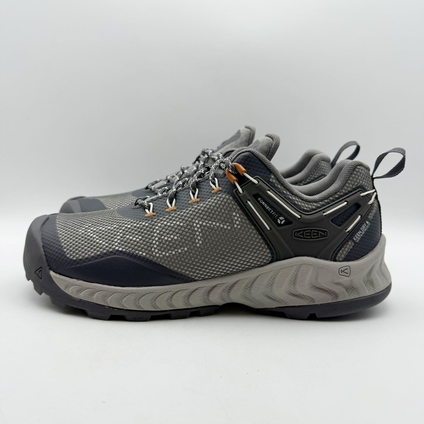 KEEN Womens Nxis Evo Hiking Sneakers US 10 M Grey Waterproof NWOB