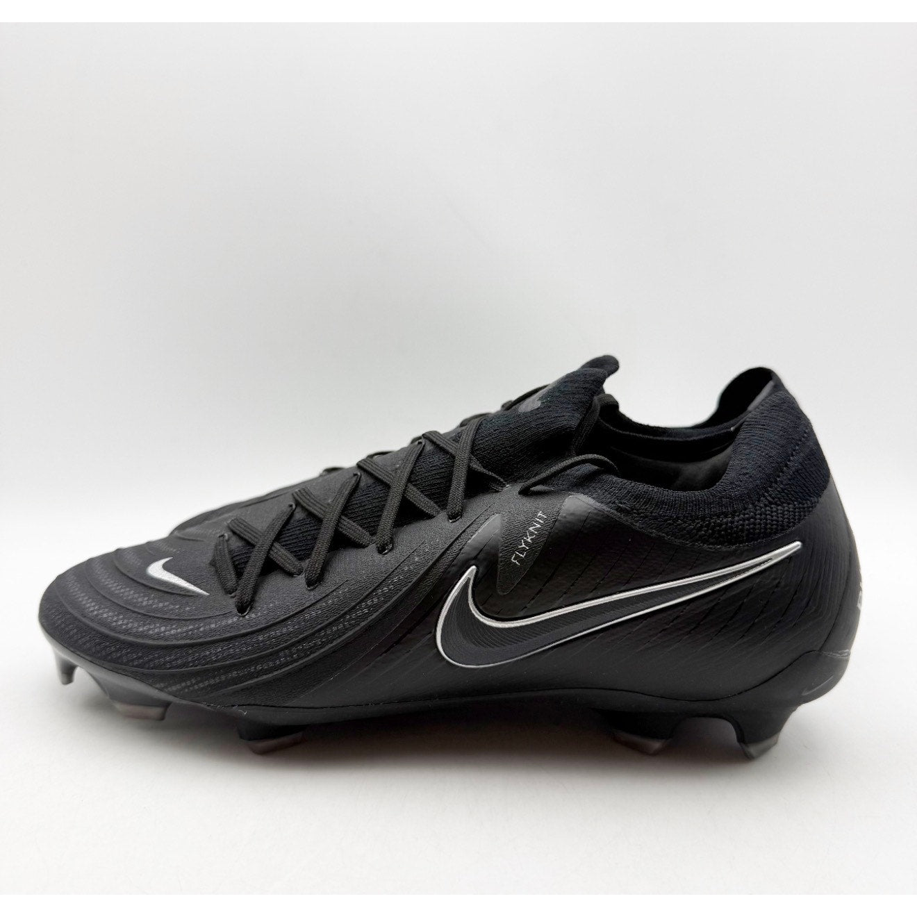 Nike Phantom GX2 Pro FG Soccer Cleats MENS 6.5 WOMENS 8 Black FJ2563-001 NWOB