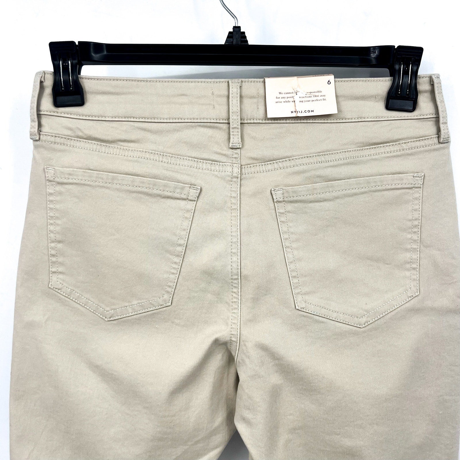 NYDJ Women's Ella Denim Shorts Size 6 Feather Beige Side Seam Slit Bermuda NWT