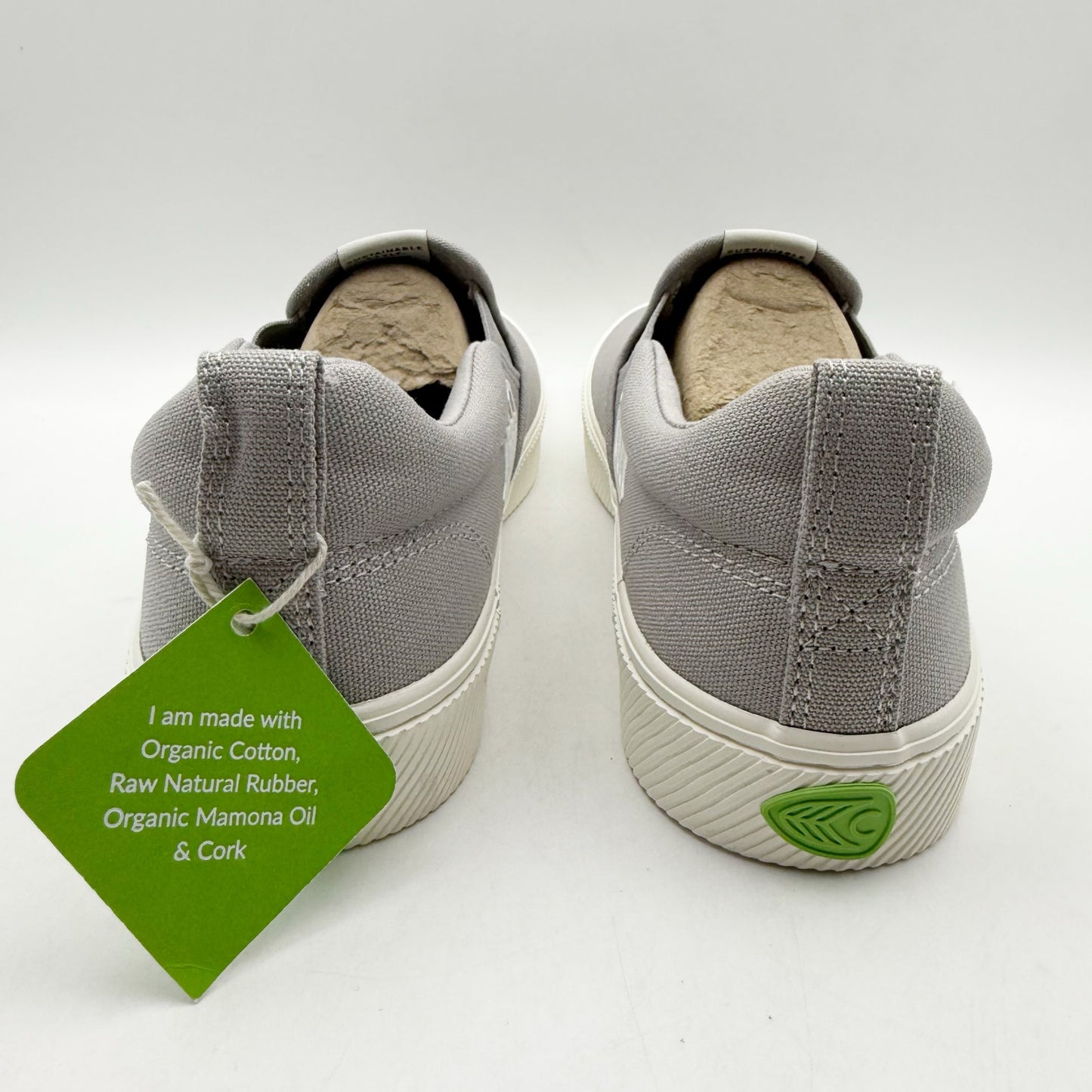 Cariuma Womens Slip On Sneaker US 8 M EU 39 Grey White Canvas Logo NIB