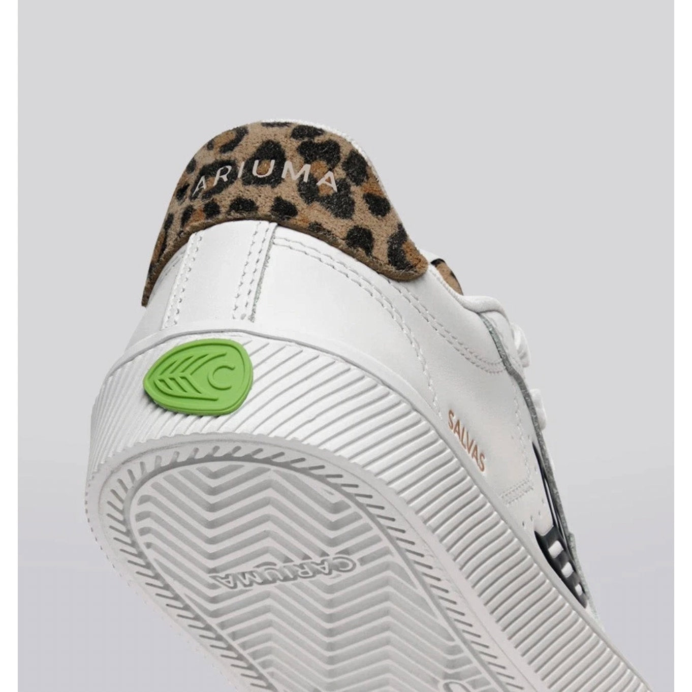 Cariuma Salvas Low Sneakers Womens 11.5 Mens 10 White Leopard Leather NIB