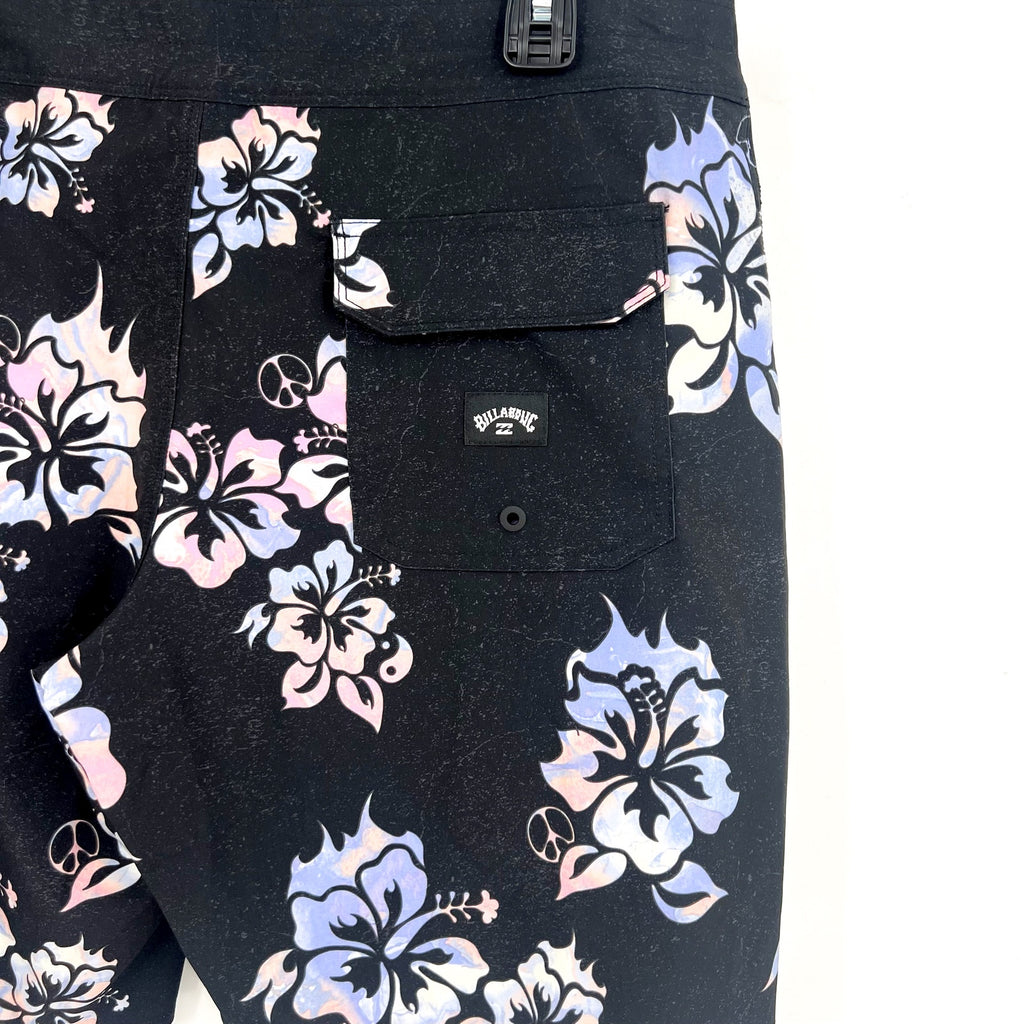 BILLABONG Mens Sundays Pro 19" Board Shorts Size 36 Black Floral Drawstring NWT