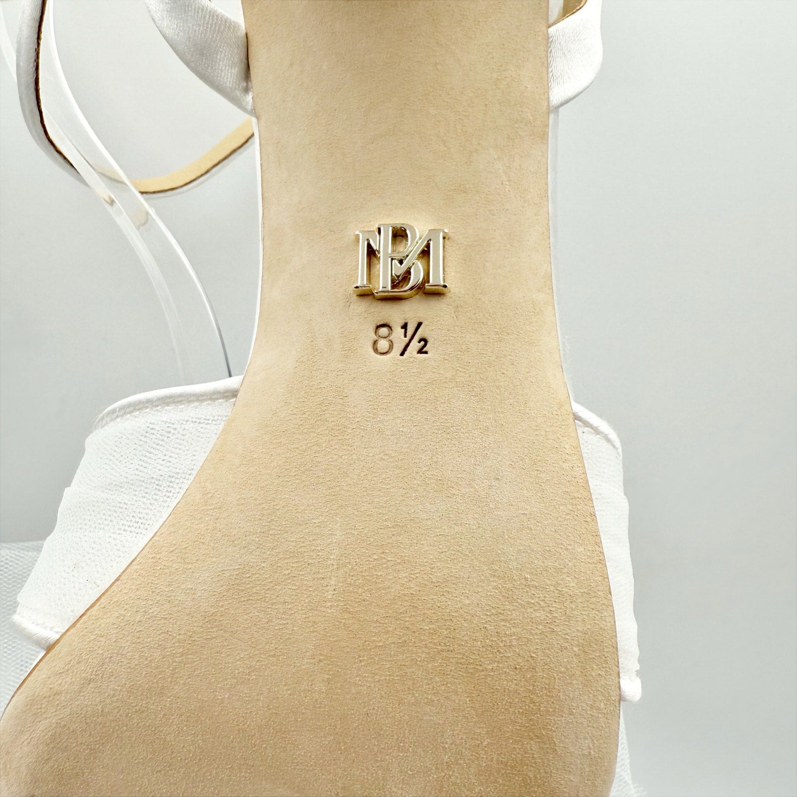 Badgley Mischka Womens Tess Heeled Sandals Size 8.5 M White Tulle Bow Bride NIB