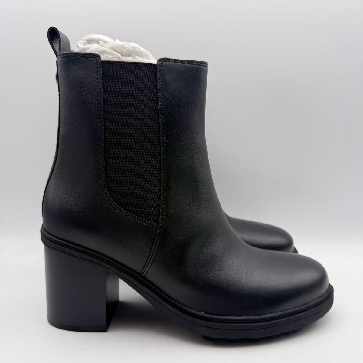 VIONIC Womens Truckee Booties Size 9 Wide Black Leather Waterproof NIB