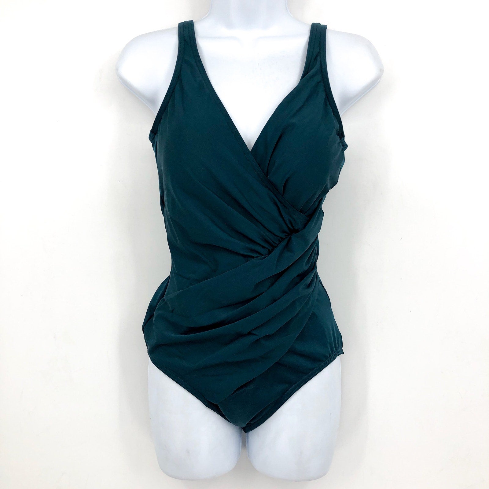 MIRACLESUIT Women's Oceanus One-Piece Swimsuit Size 12 DD-Cup Nova Green NWT