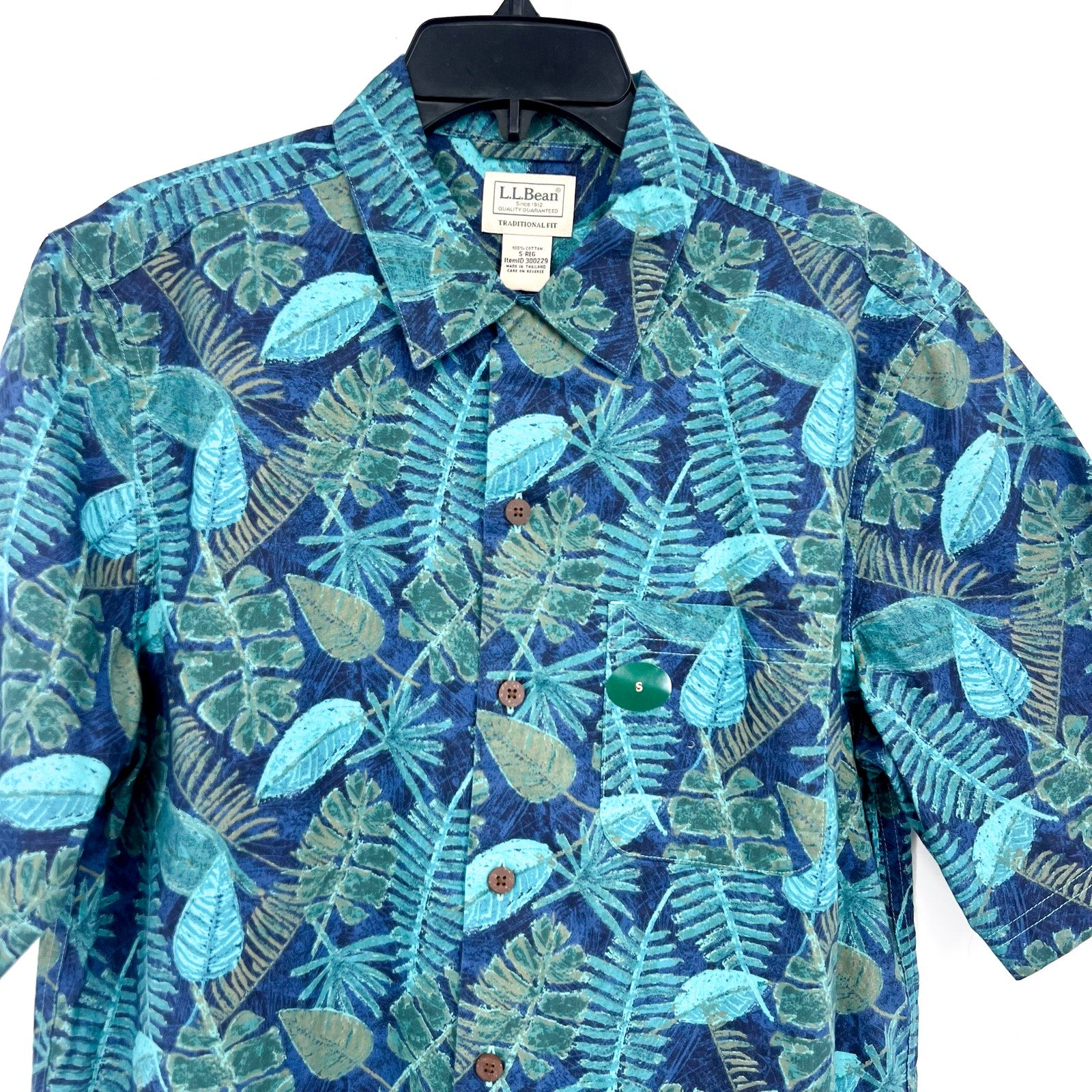 L.L BEAN Mens Tropics Print Short-Sleeve Casual Shirt Small Carbon Navy Blue NWT
