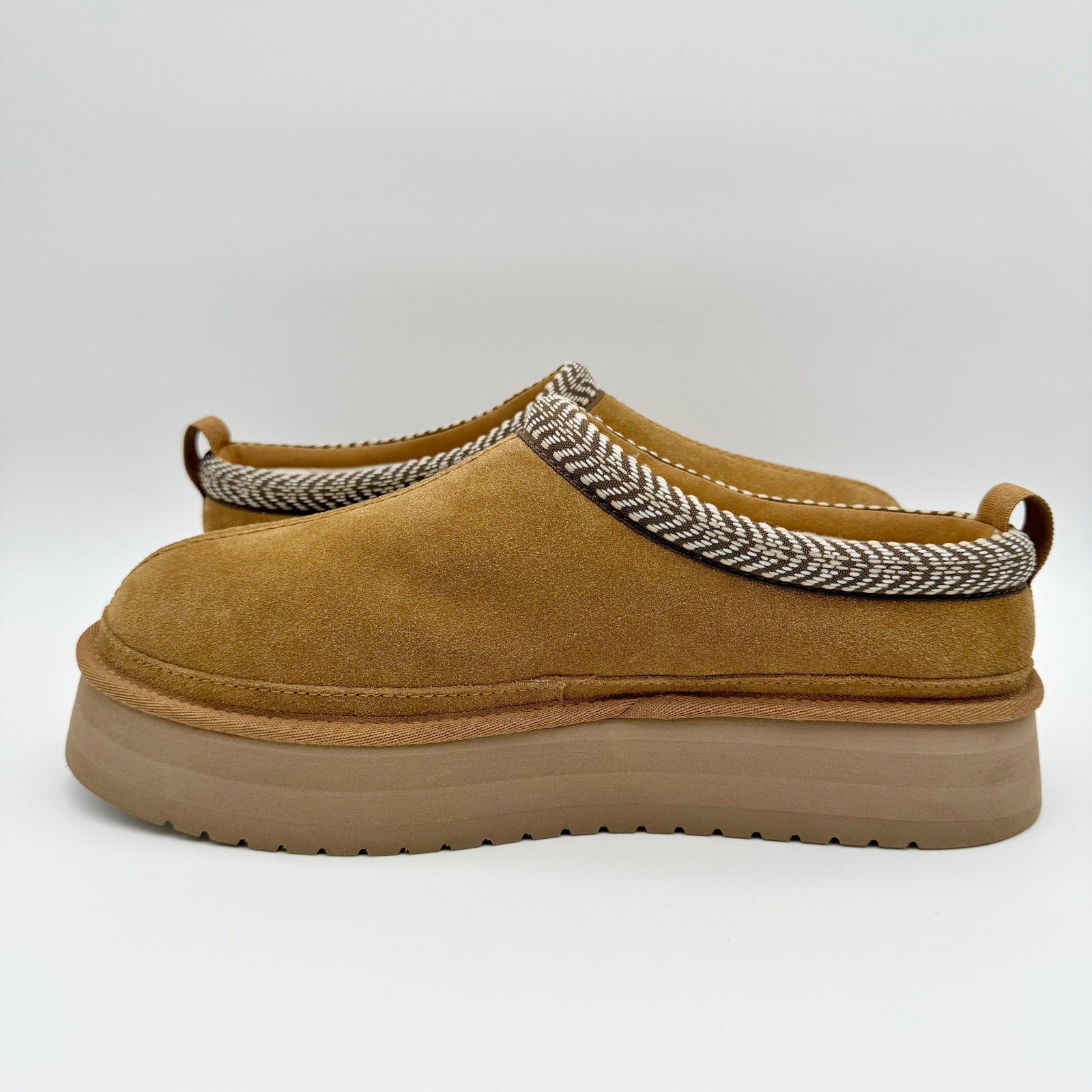 Koolaburra by UGG Womens Burree Platform Slippers US 12 Chestnut Brown Suede NIB