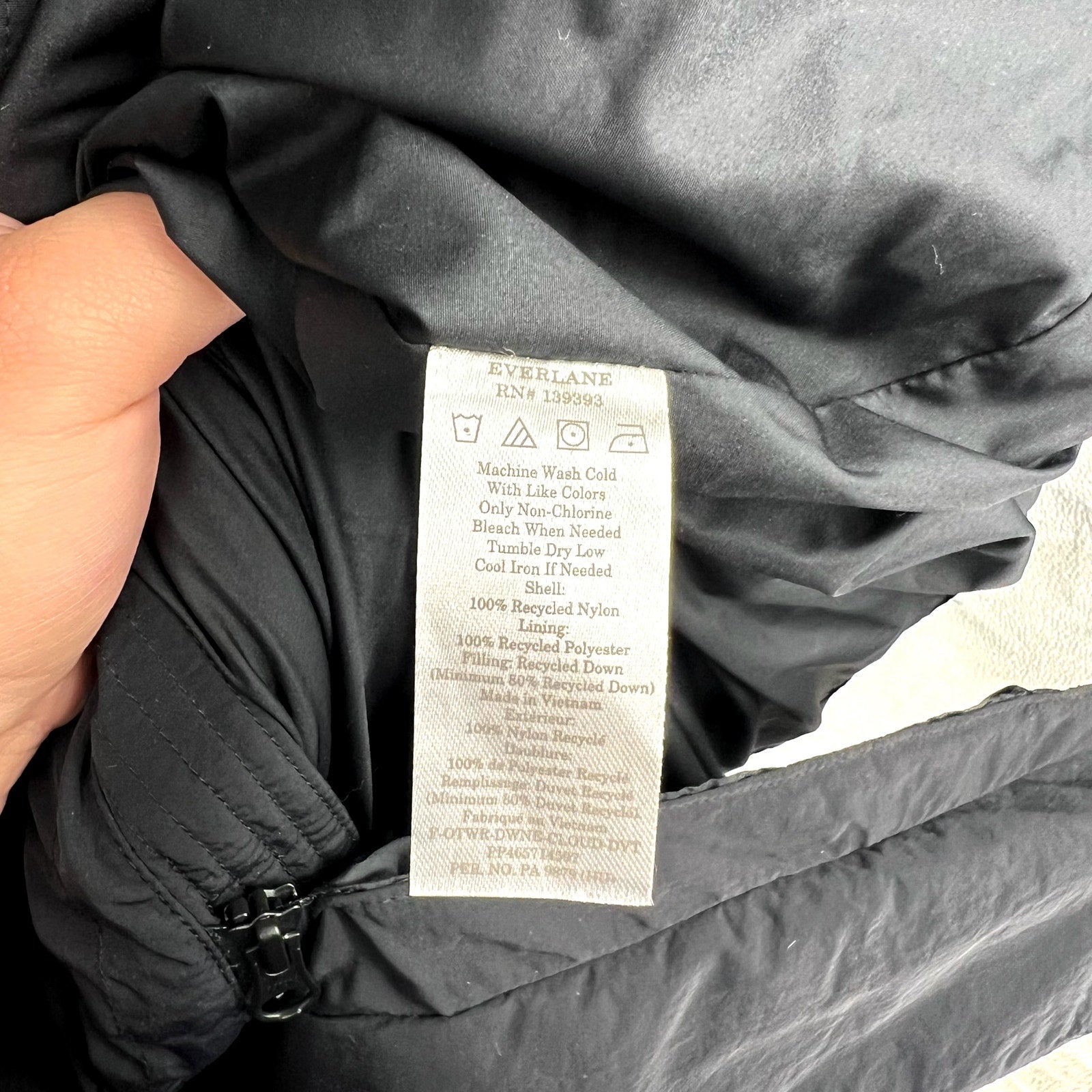 EVERLANE Women's Duvet Puffer Down Coat Medium Black Belted Hooded NWT