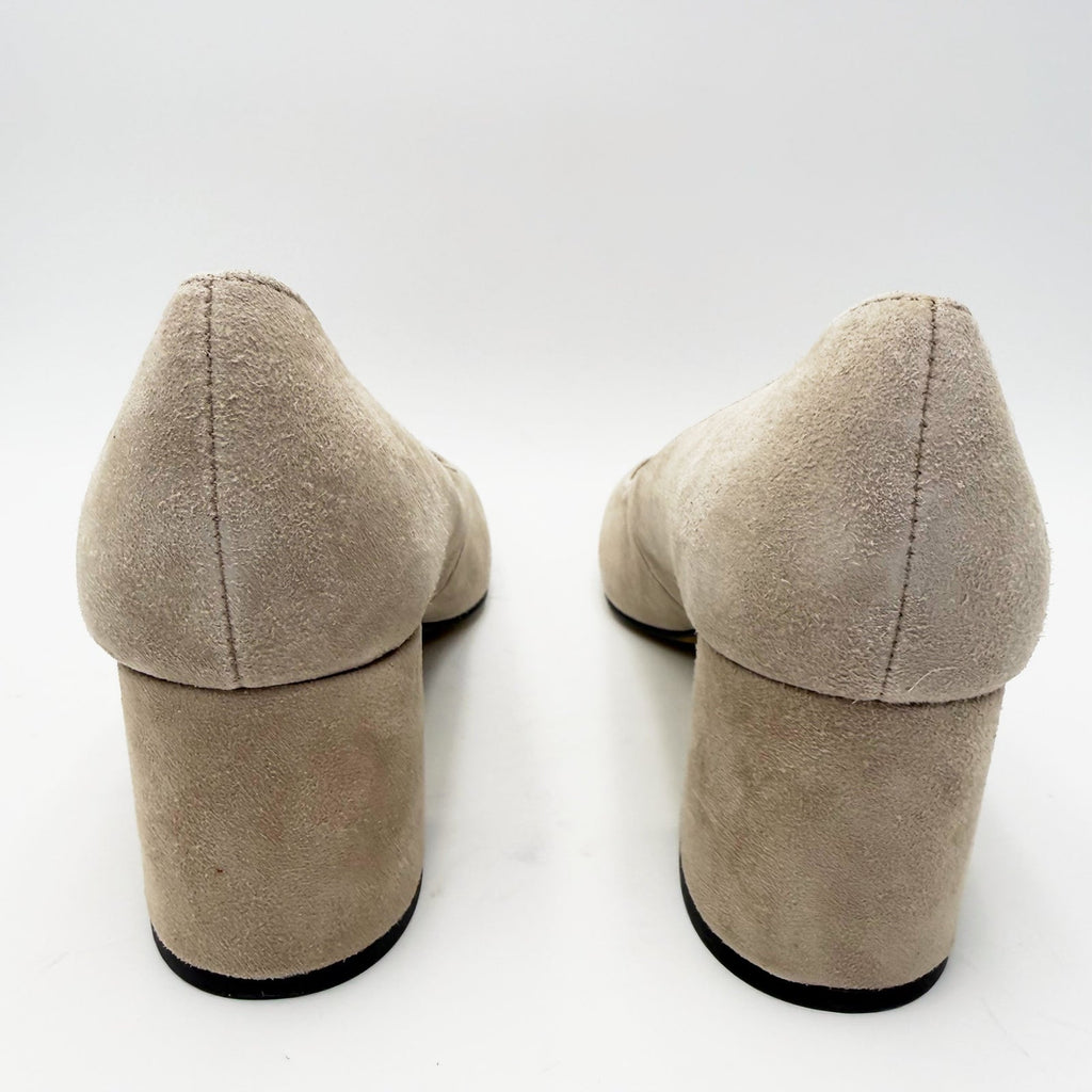 Bella Vita Womens Jilan Heel Pumps Size 8.5 Extra Wide Cream Almond Suede NWOB