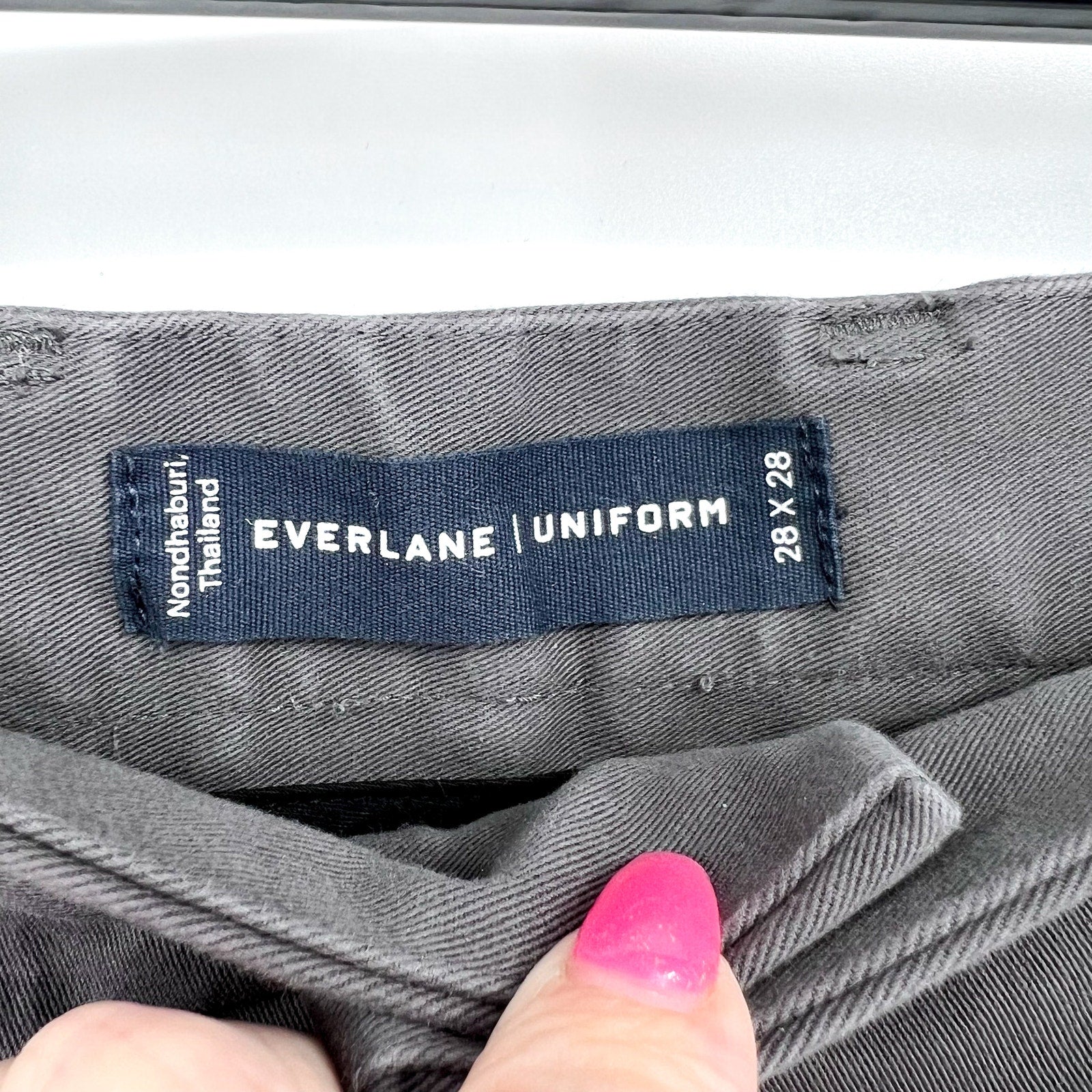 EVERLANE Uniform Mens Performance Chino Pants 28x28 Slate Grey Athletic Fit NWT