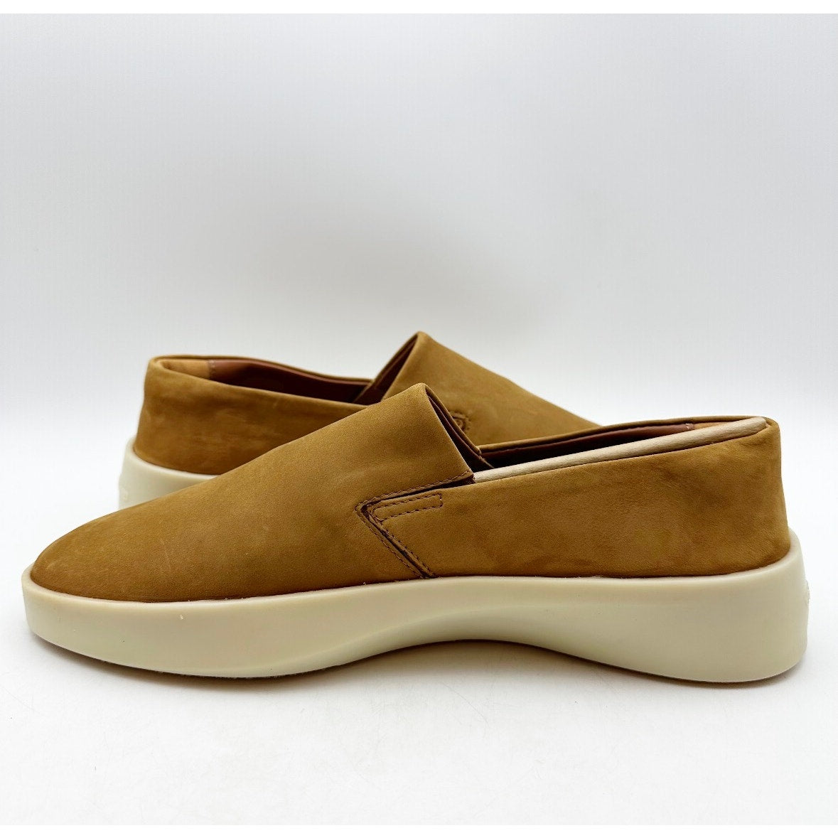 Wolf & Shepherd Cruise Slip On Shoes Men 7.5 Women 9 Brown Sandstorm Vanilla NIB