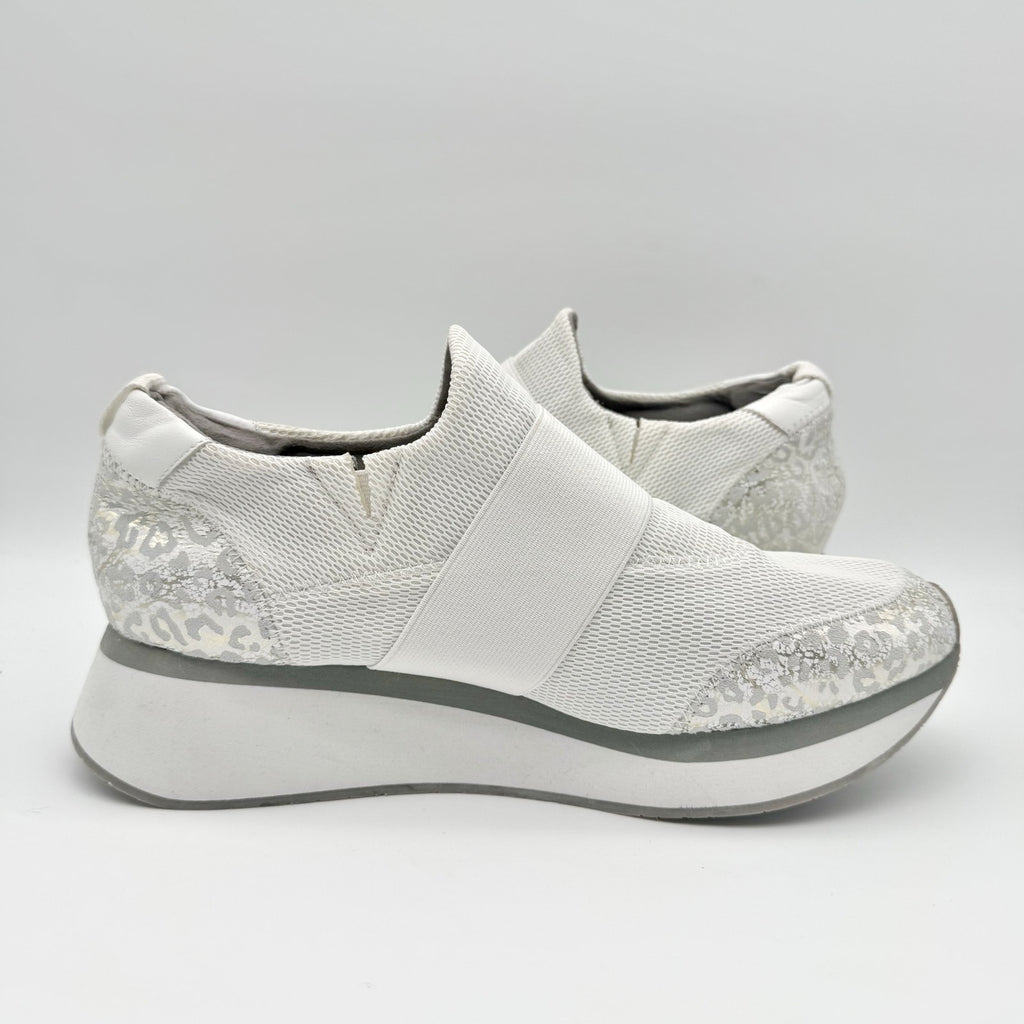 Donald Pliner Womens Pelham Wedge Sneaker US 11 M Silver White Slip On NWOB