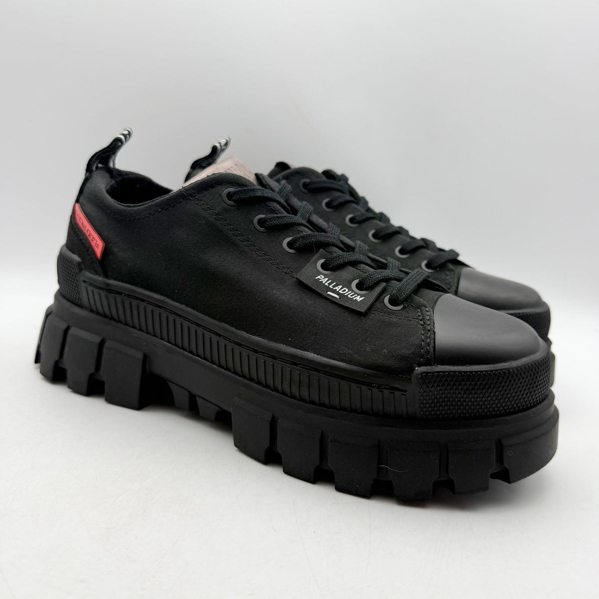 Palladium Womens Revolt Lo TX Platform Casual Sneakers Size 7.5 Black NWOB